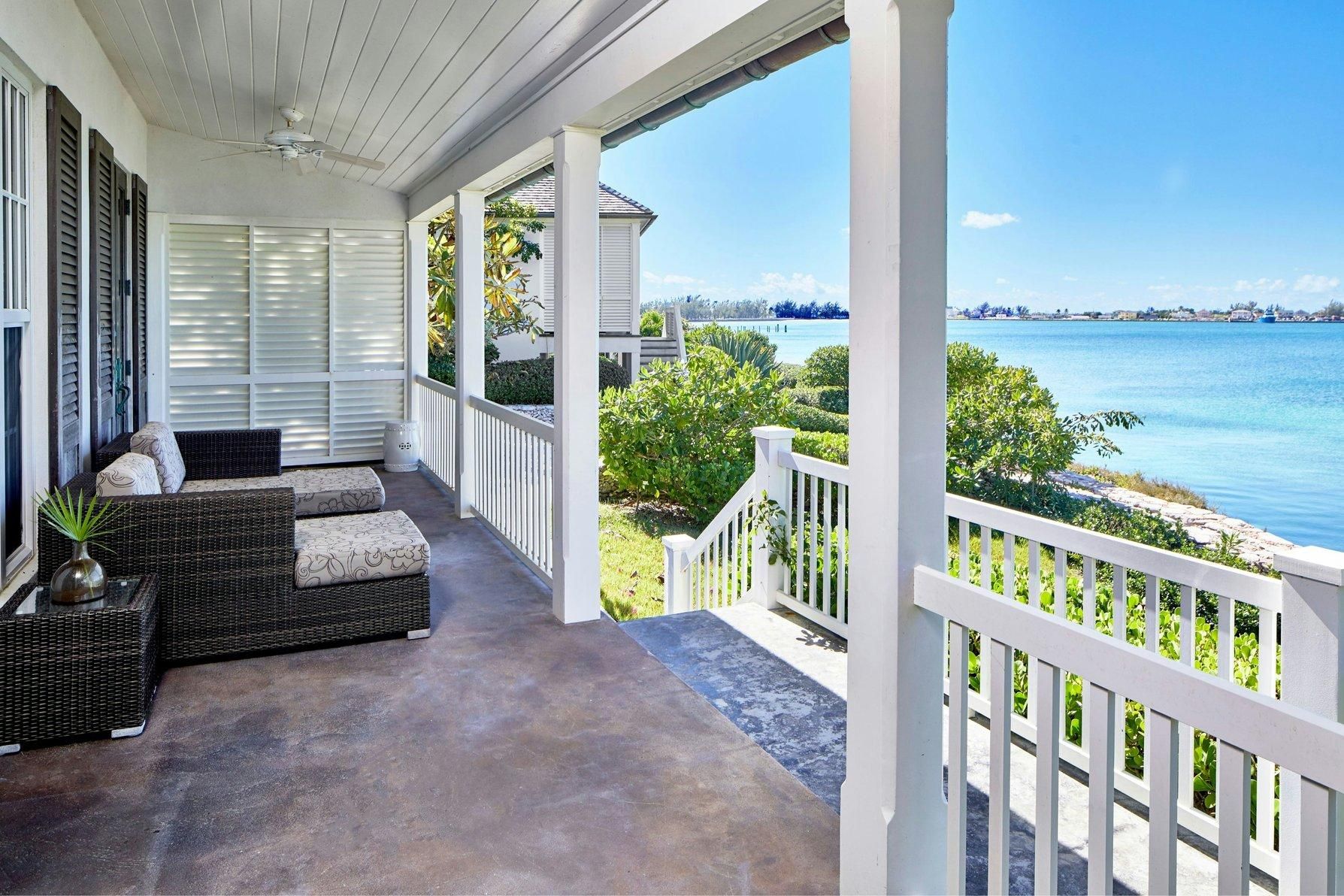 2 Bedroom Villa, Bedroom 1: 1 Queen, Bedroom 2: 1 Queen, Sofa Bed, Oceanfront, Balcony