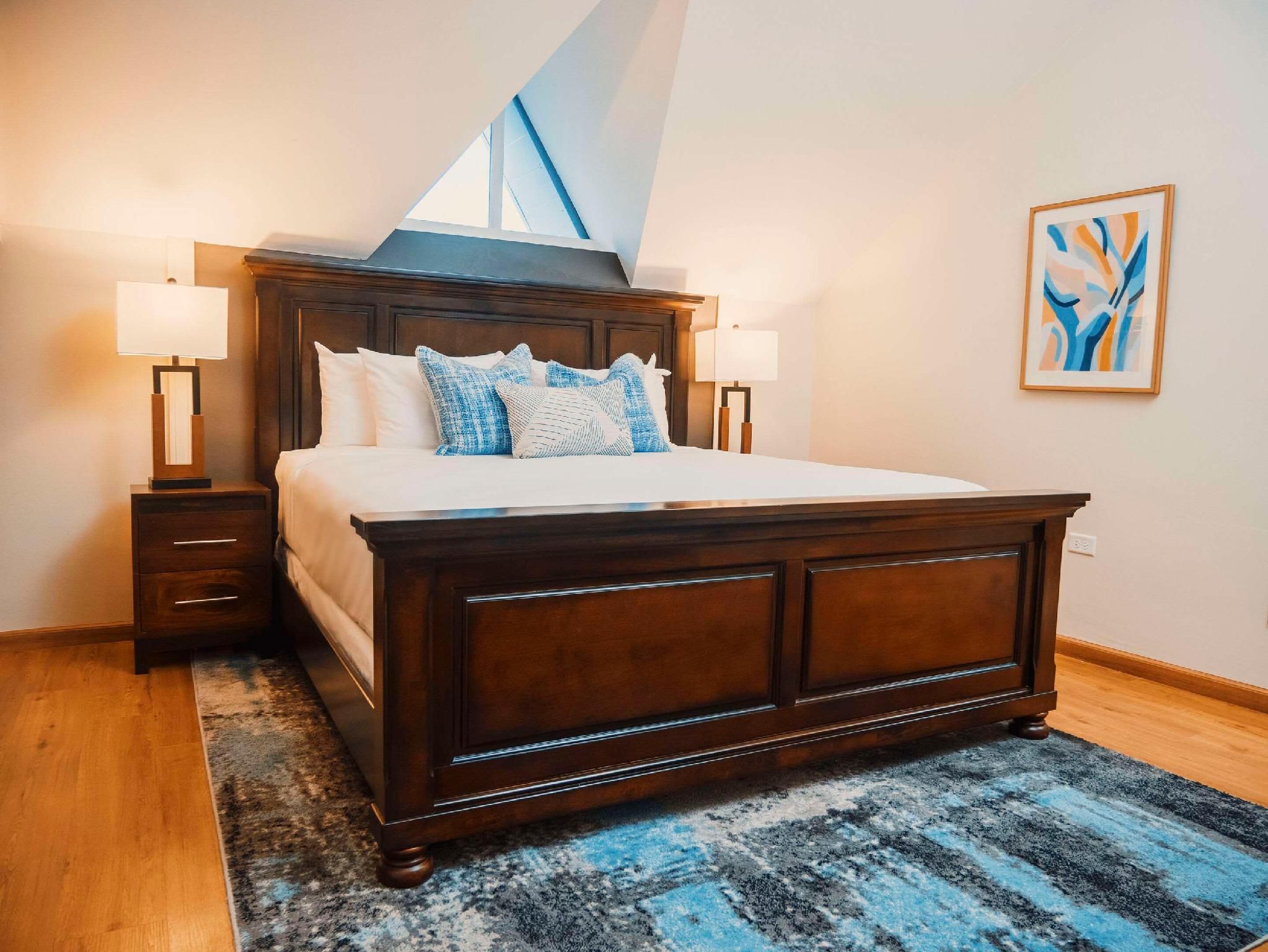 1 King Bed, Suite, Nonsmoking
