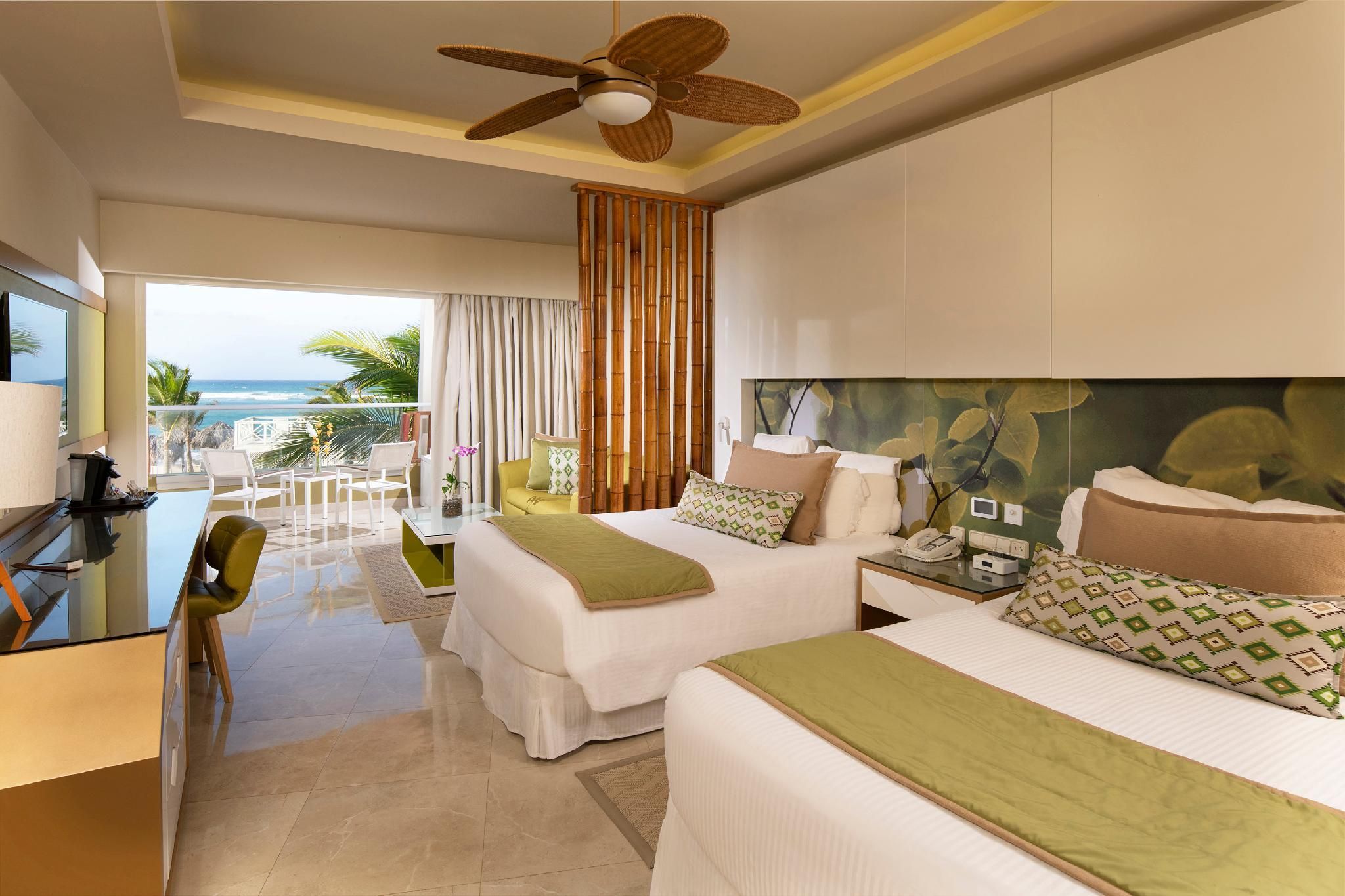 Preferred Club Junior Suite Ocean View 2 Doubles