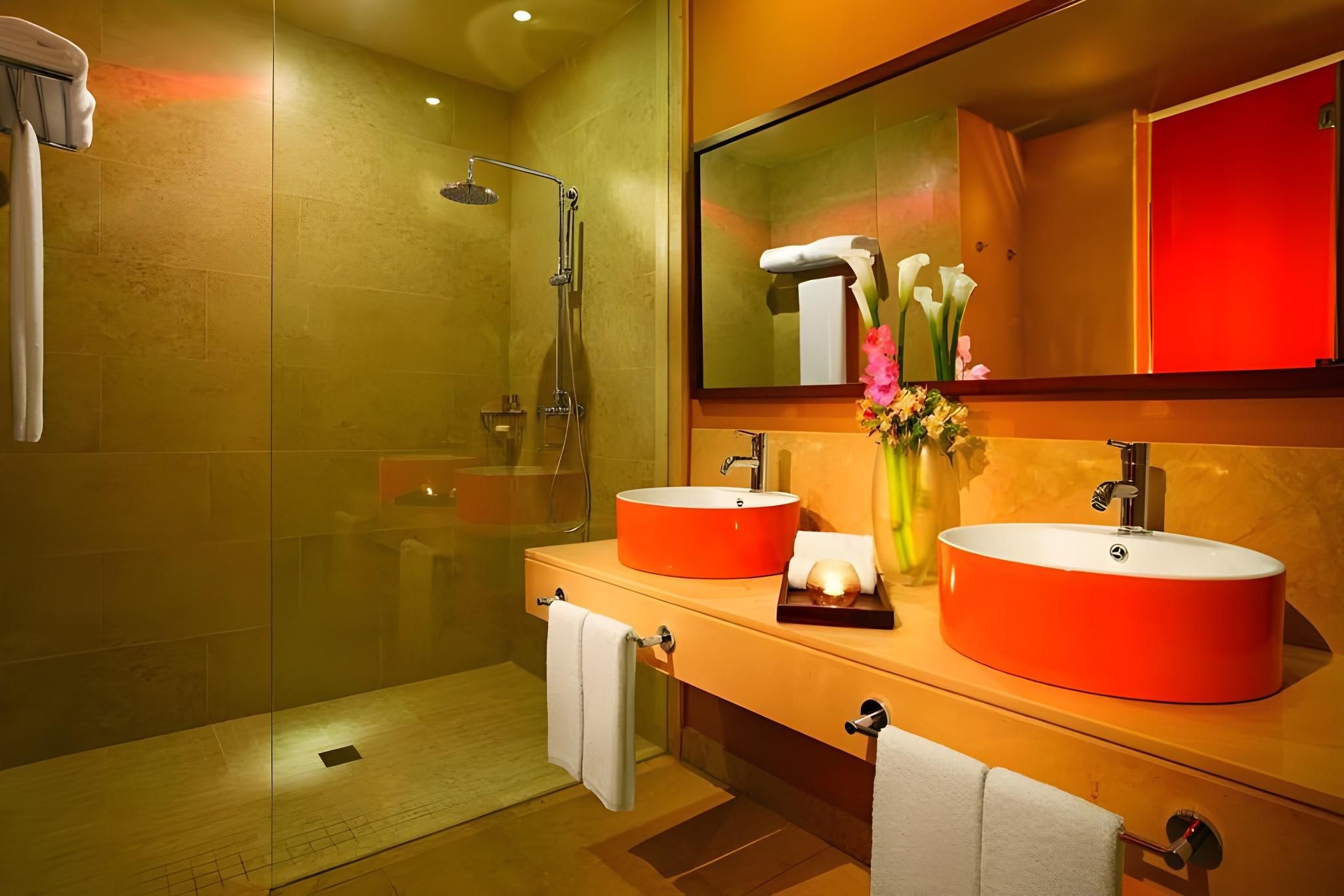 Allure Junior Suite with Partial Ocean View - Double