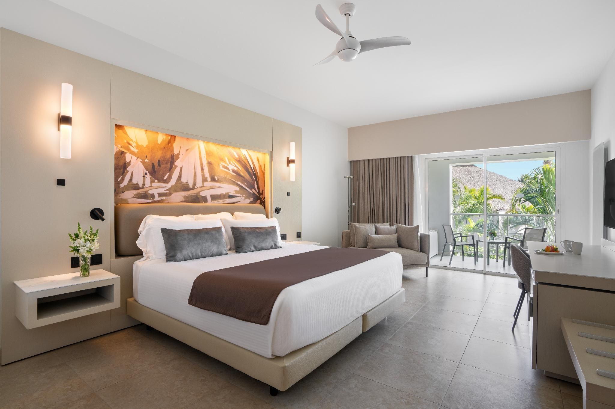 Allure Junior Suite Tropical View King - All Inclusive