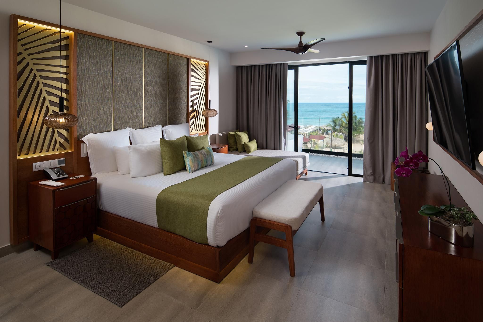 Preferred Club Presidential Suite Roof Top Ocean Front