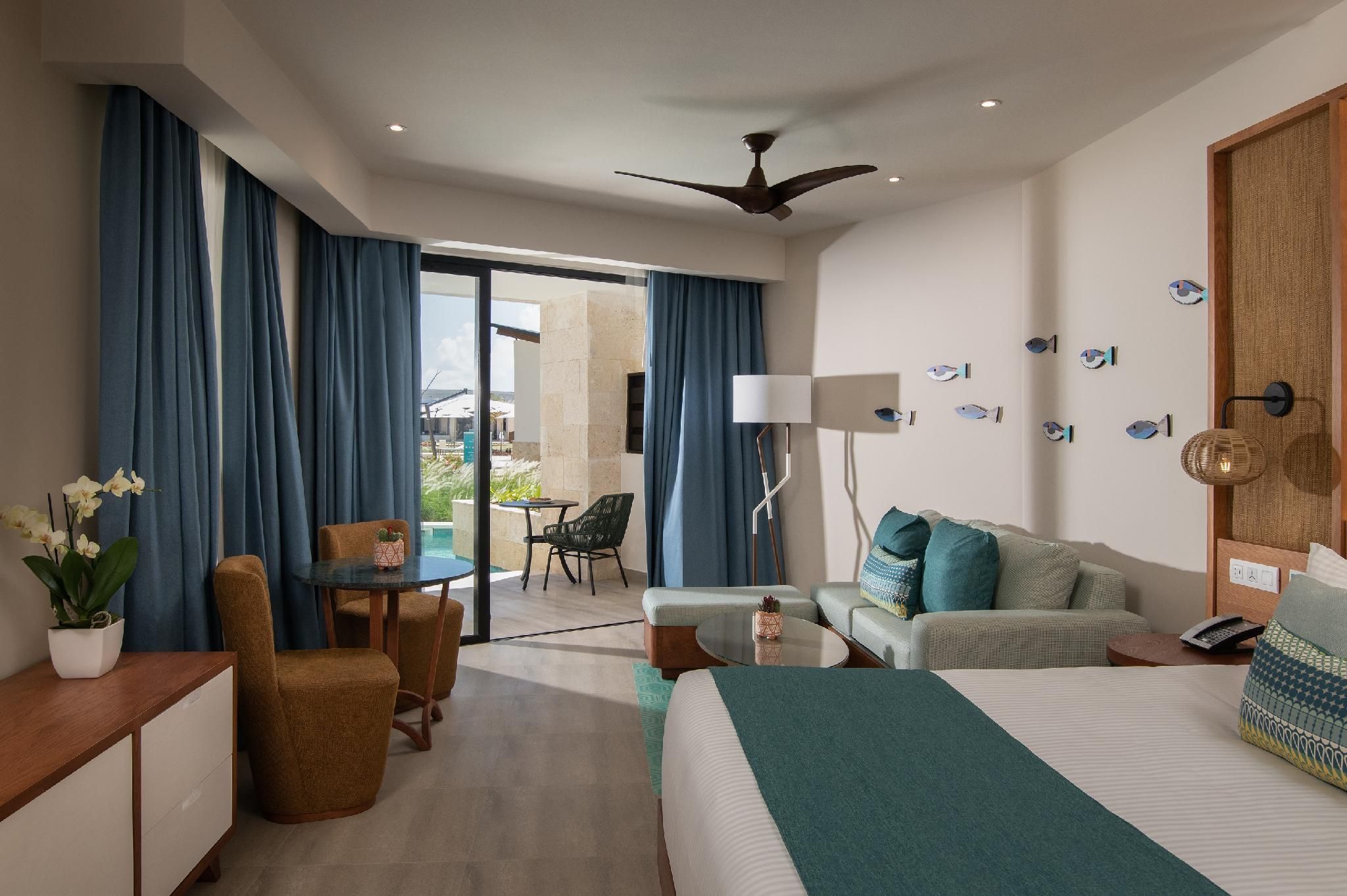 Preferred Club Junior Suite Swim Out King