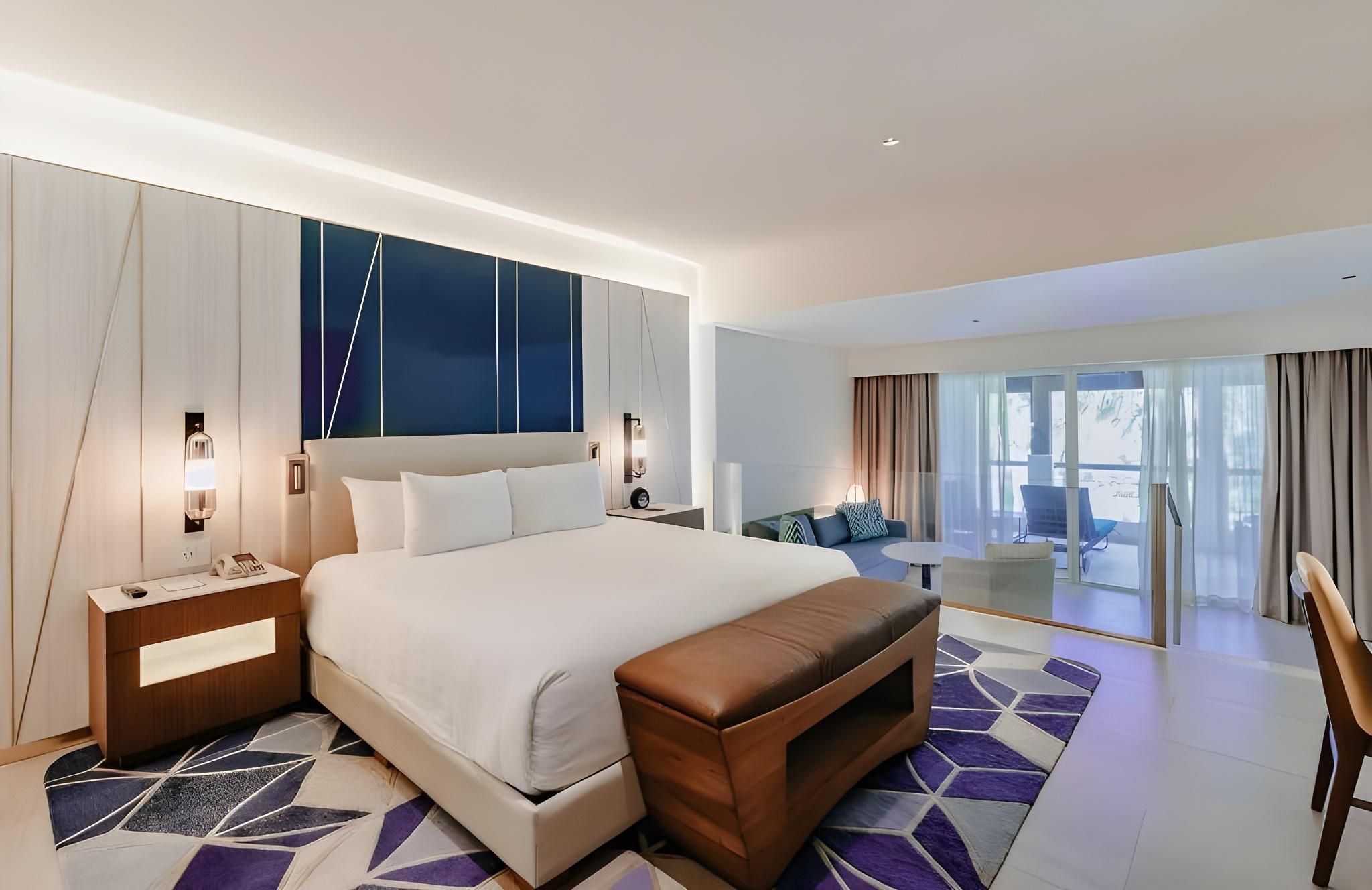 Deluxe Suite