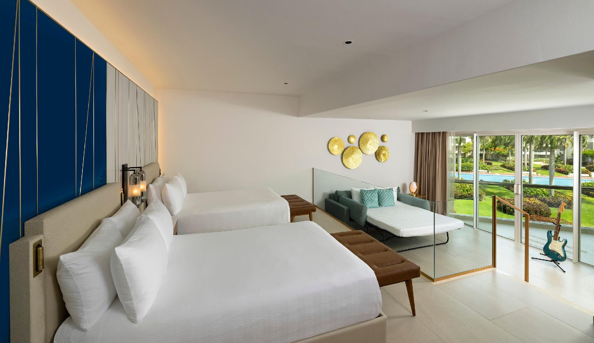 Caribbean Suite Double & Sofa Bed