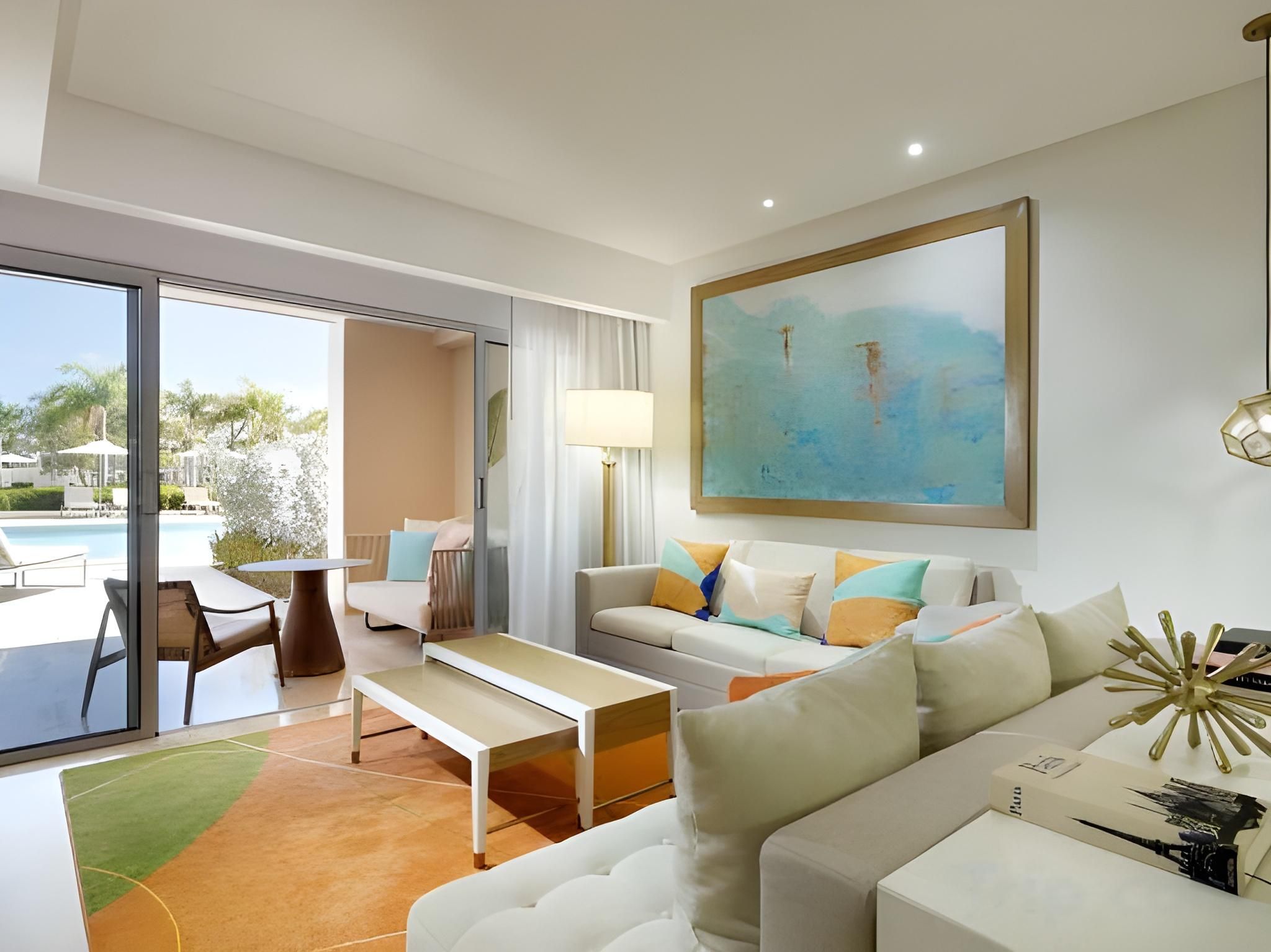 Family Concierge Master Suite Swim Up