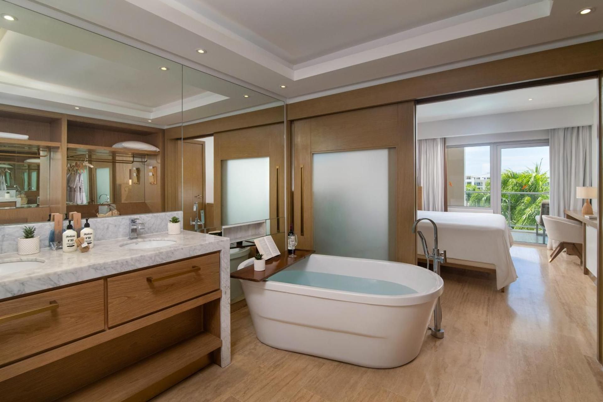 Family Concierge Two Bedrooms Master Suite