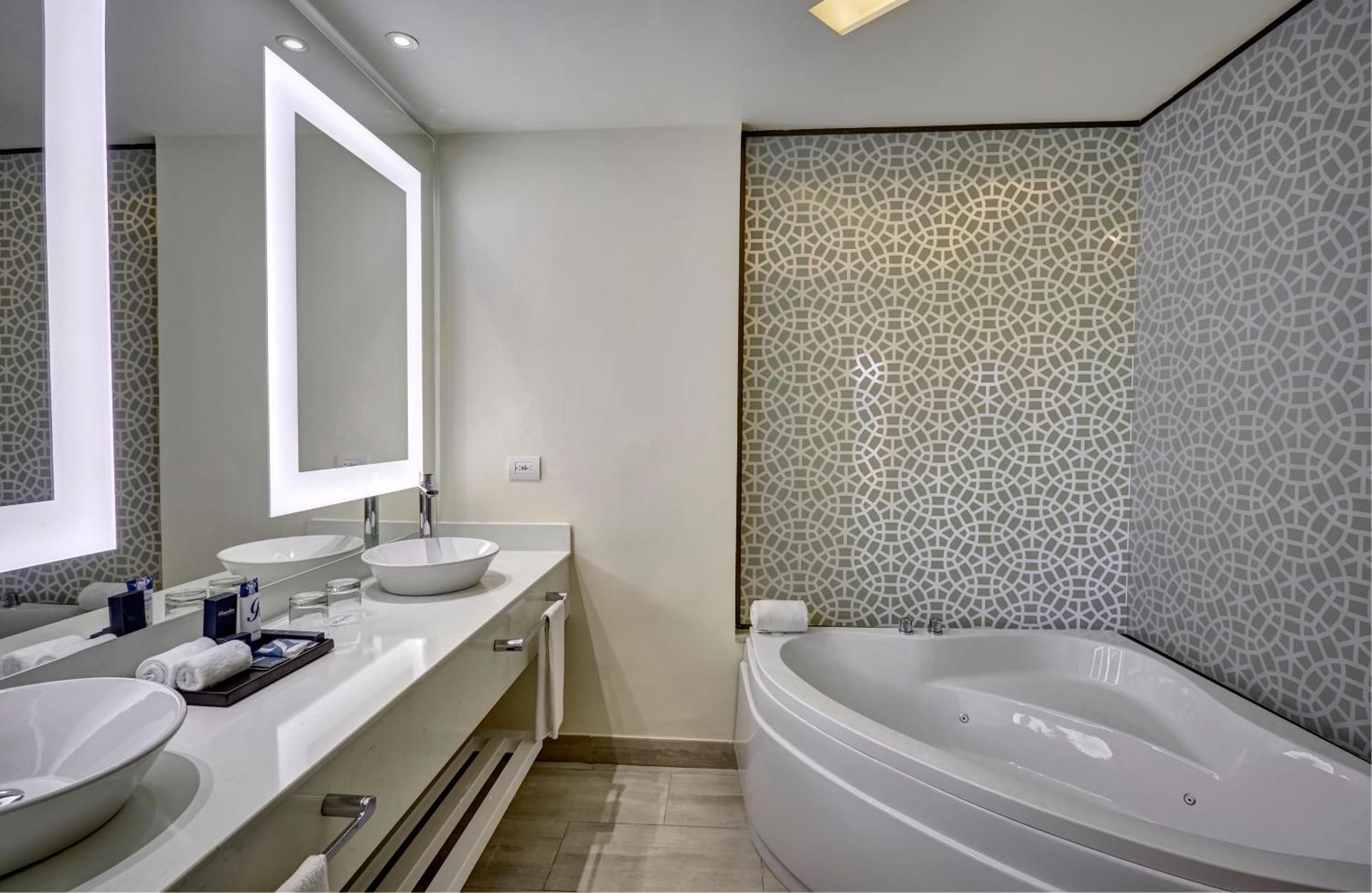 Luxury Family Suite