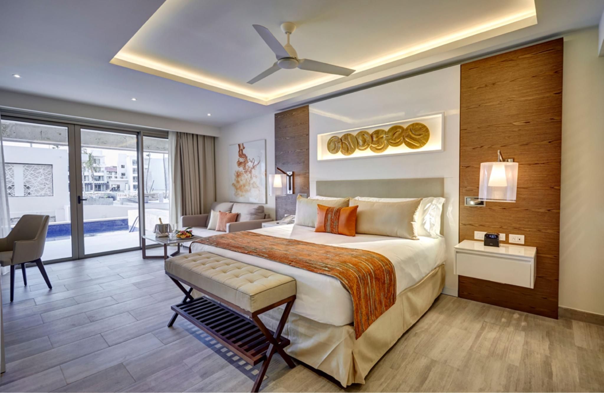 Luxury Junior Suite Swim Out Diamond Club