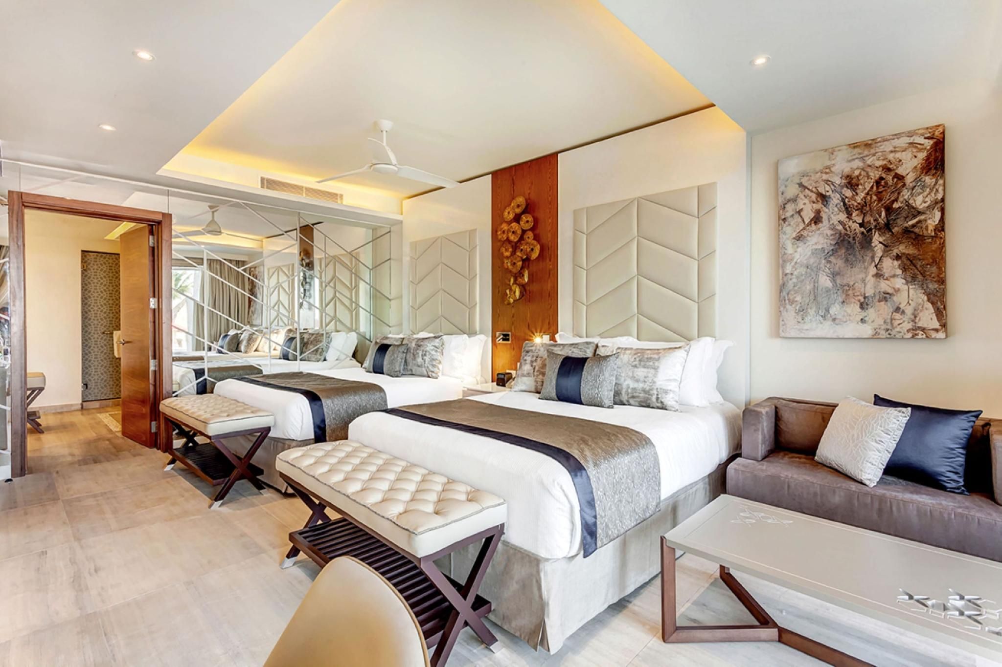 Luxury Chairman Two Bedroom Suite Swim Out Diamond Club
