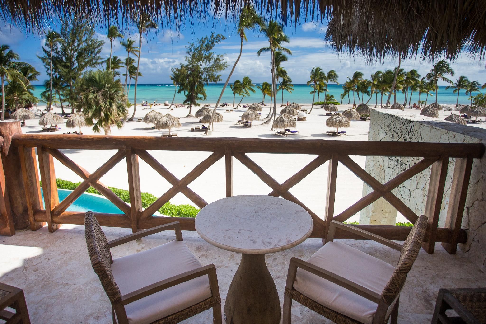 Preferred Club Bungalow Suite Ocean Front - All Inclusive
