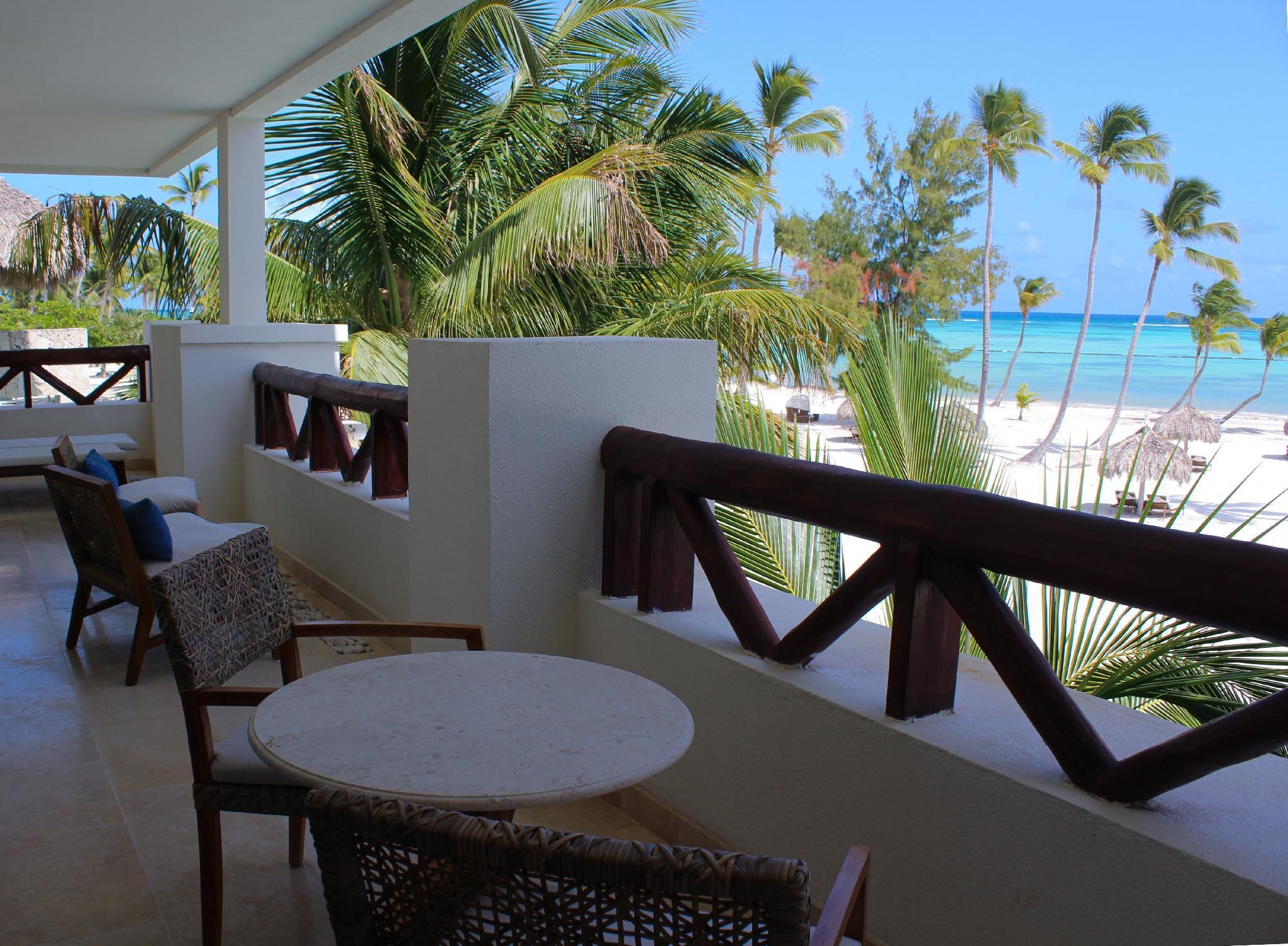 Preferred Club Master Suite Plunge Pool Ocean Front King - All Inclusive