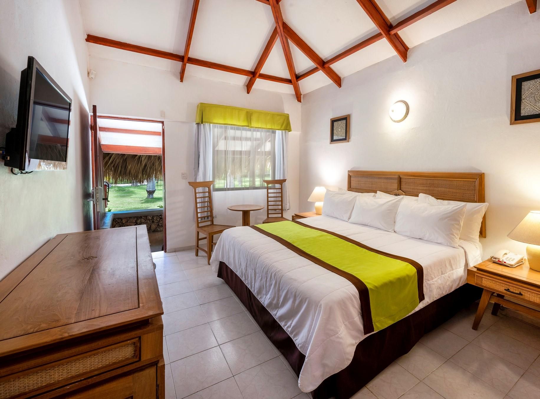 Bungalow Garden View, 1 King Bed, Non-Smoking