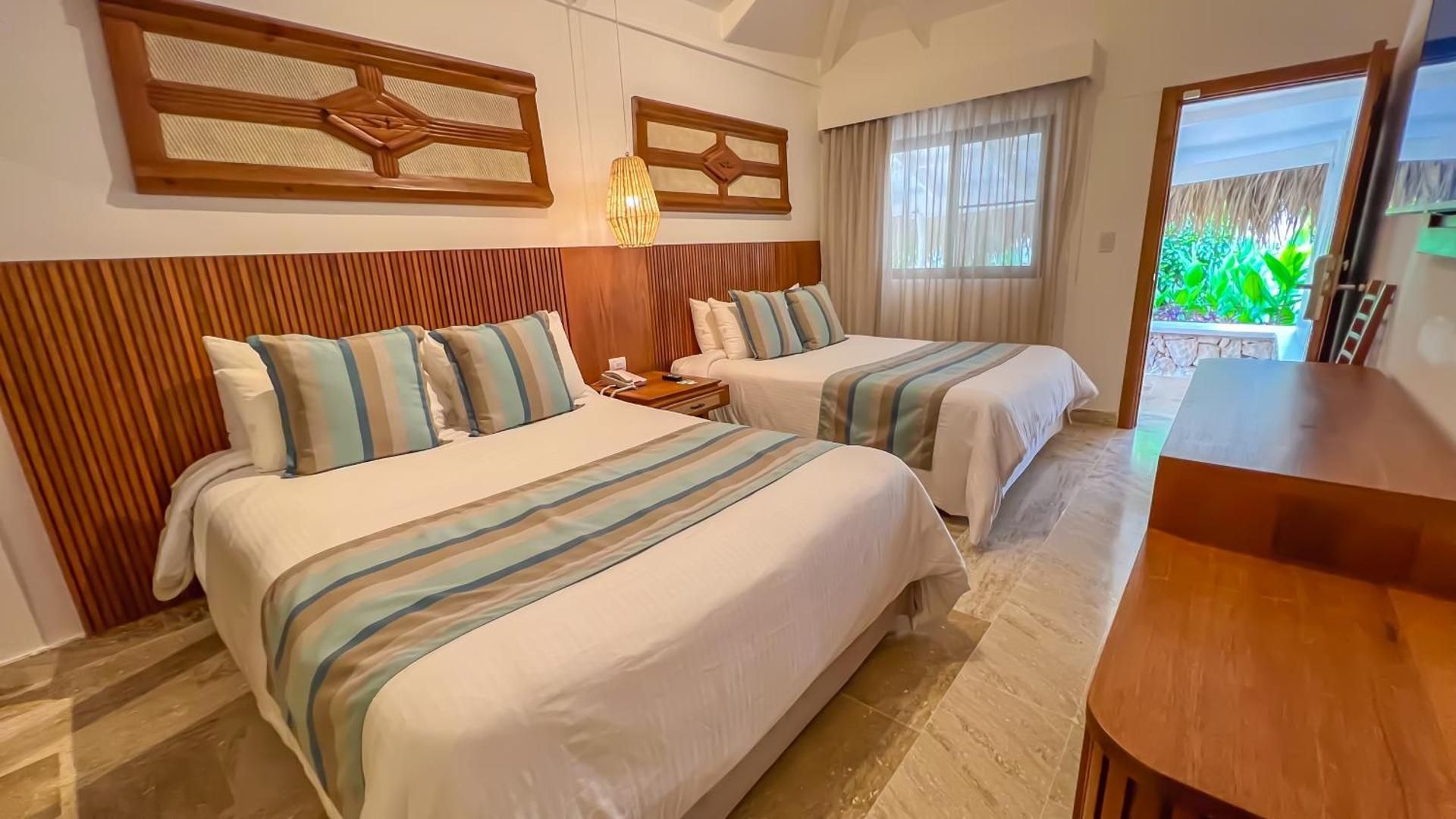 Bungalow Garden, 2 Queen Beds, Non-Smoking