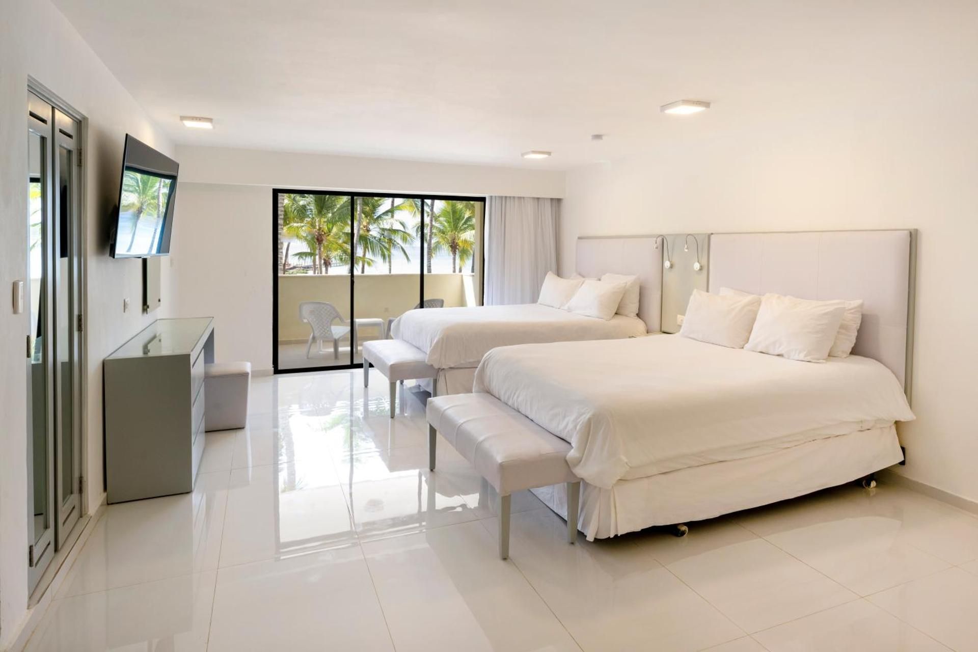 Superior Garden, 2 Queen Beds, Non-Smoking