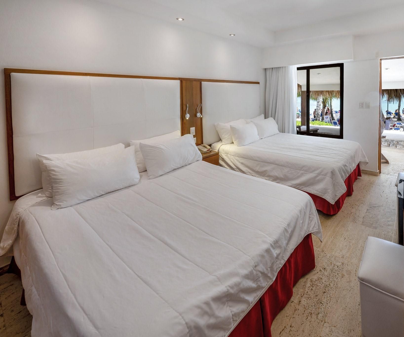 Bungalow Ocean, 2 Queen Beds, Non-Smoking