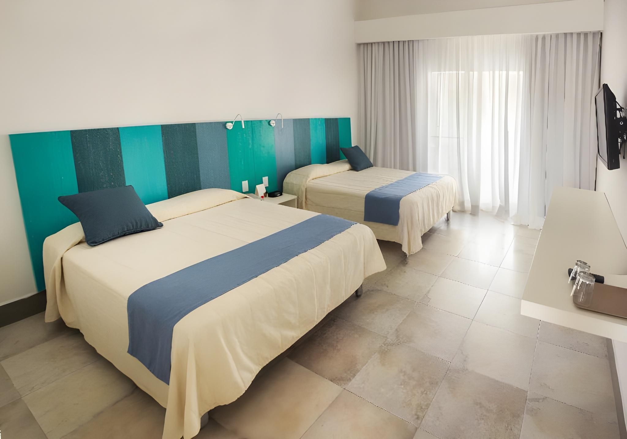 Superior Garden, 1 King Bed, Non-Smoking