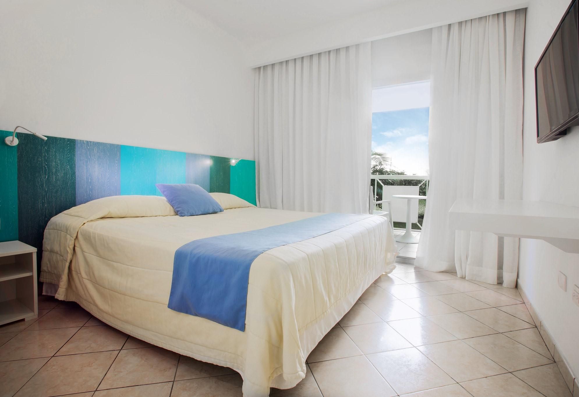 Superior Garden, 1 King Bed, Non-Smoking