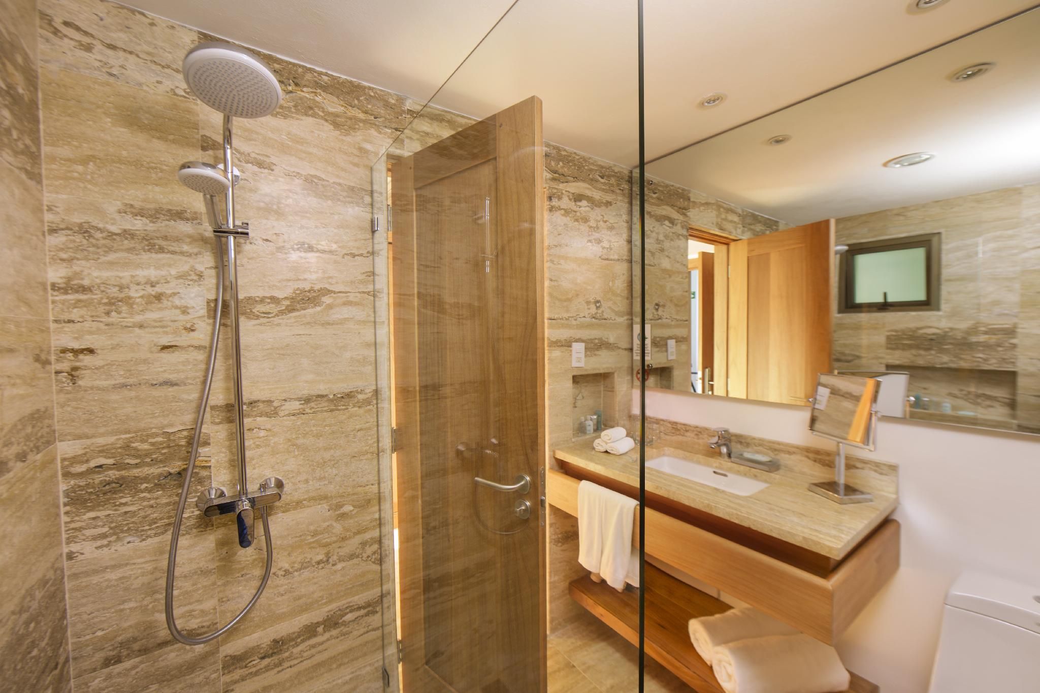 Viva V Samana by Wyndham, A Trademark Adults All Inclusive Vibe Ocean View, 2 Queen Beds, Non-Smoking 3