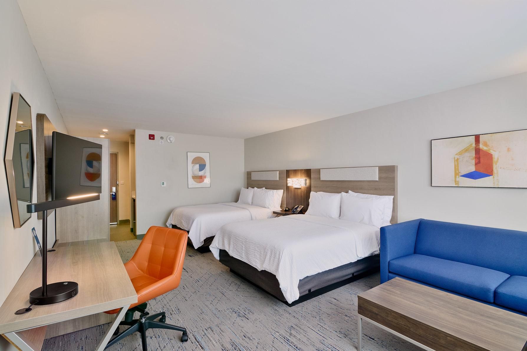 2 Queen Suite