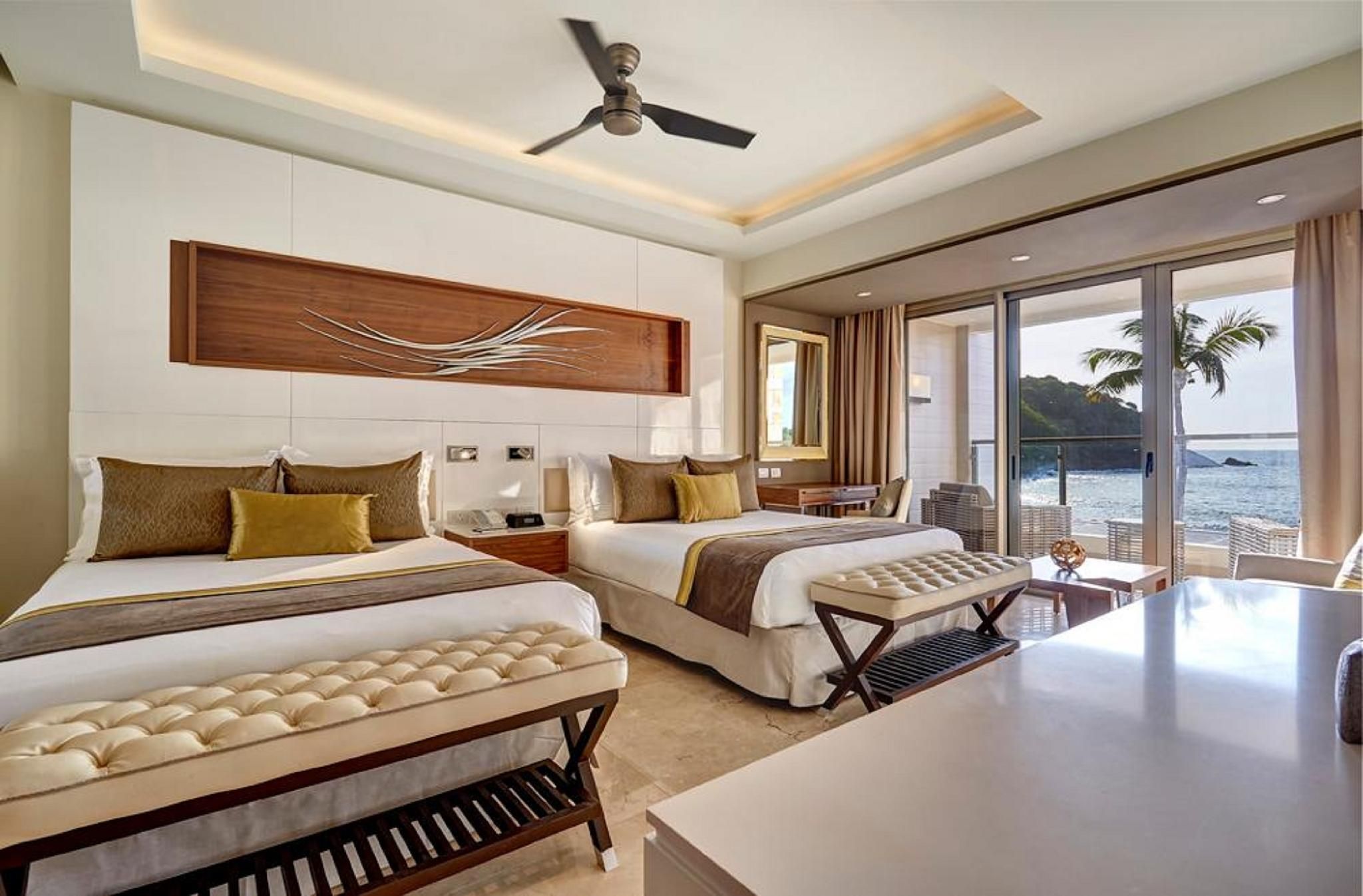 Luxury Chairman Two Bedroom Suite Ocean Front Swim Out Diamond Club