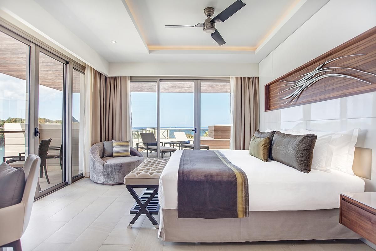 Luxury Penthouse One bedroom suite Ocean view terrace jacuzi Diamond Club