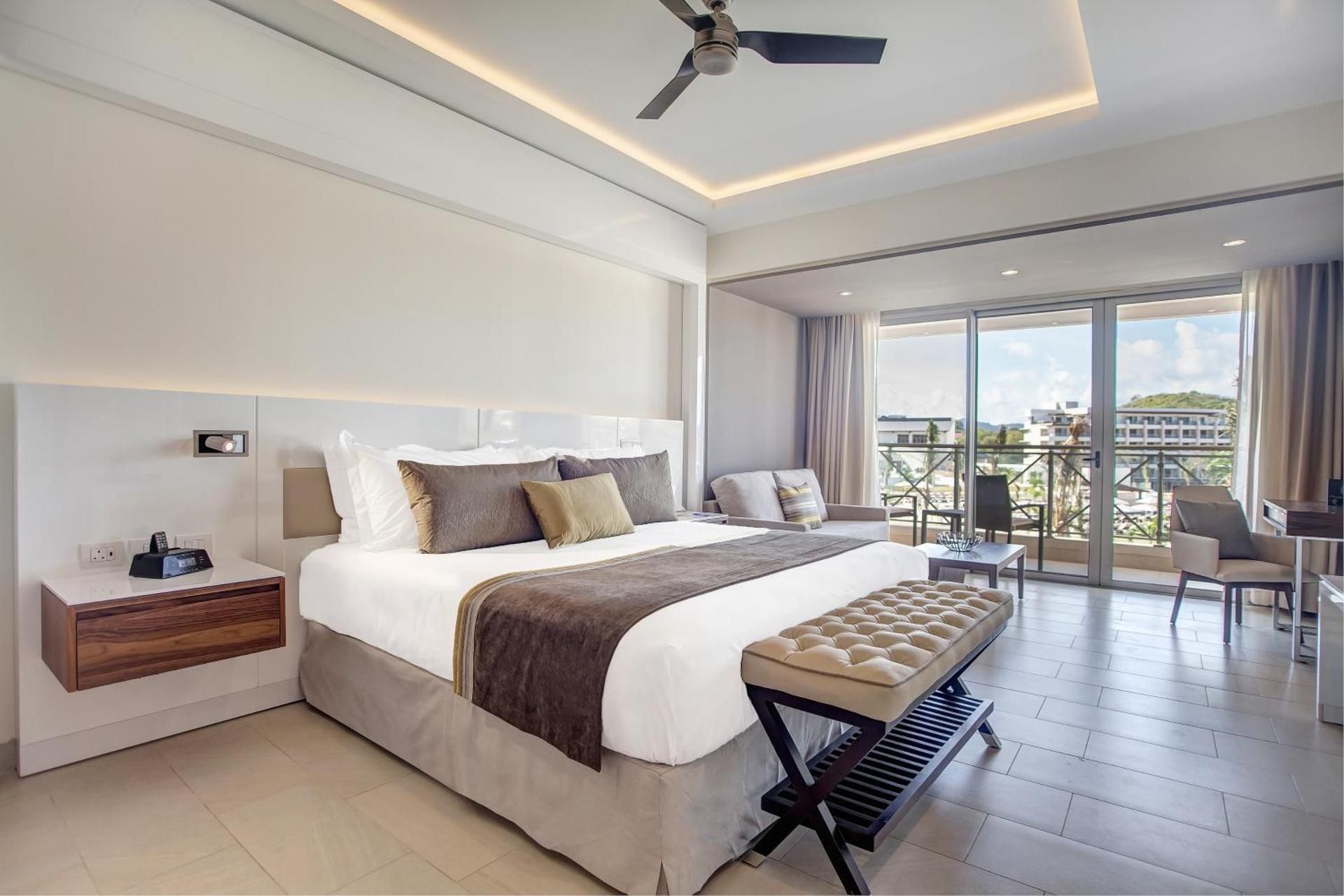 Luxury Family Suite Ocean View Diamond Club