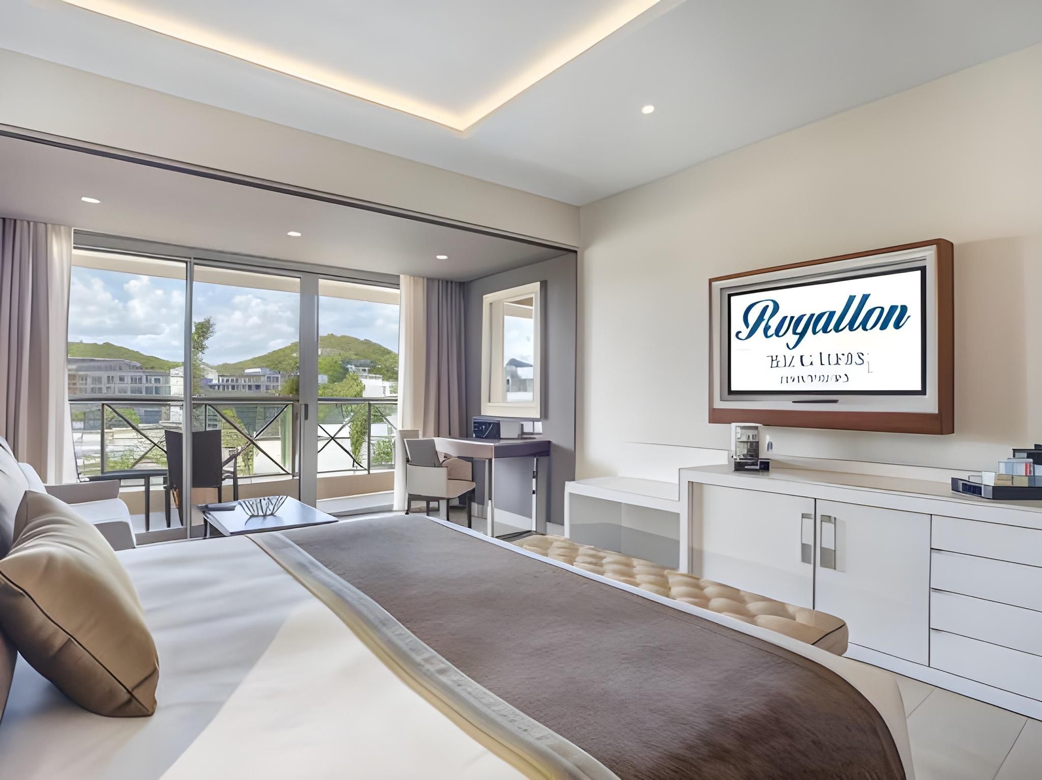 Luxury Presidential one Bedroom Ocean View Diamond Club