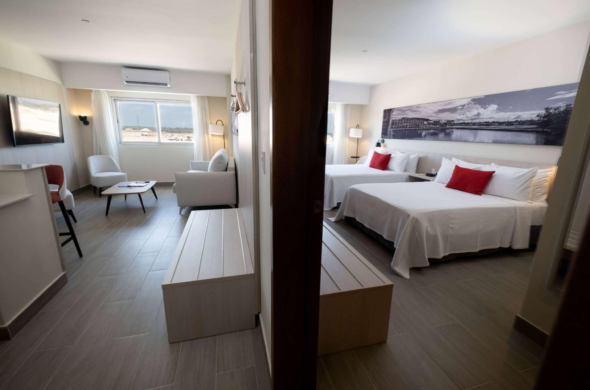 Super 8 by Wyndham Manzanillo 2 Queen Beds, Suite, Non-Smoking