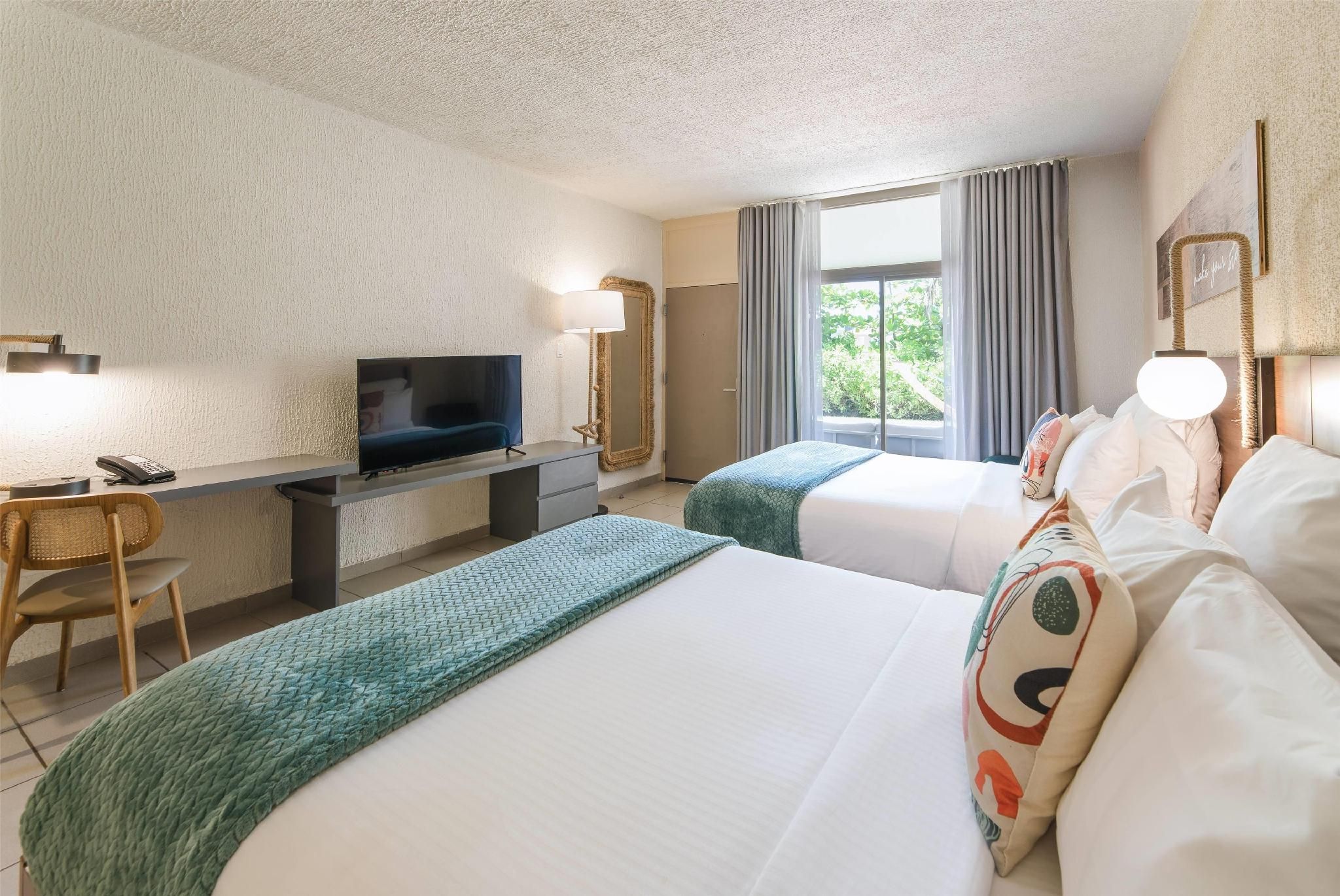 Playa Collection, 2 Queen Beds, Garden View
