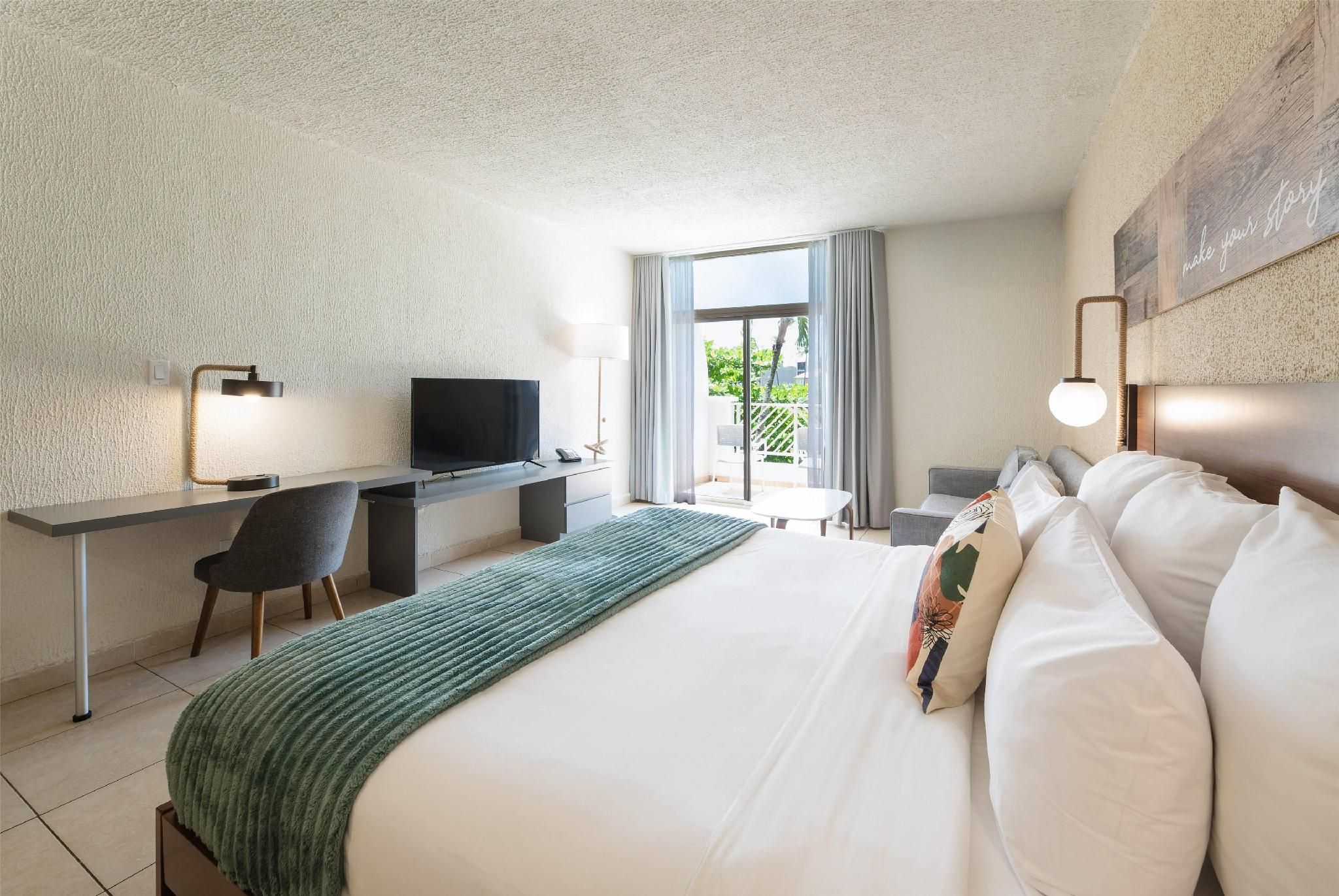 Playa Collection, 1 King Bed, Suite, Resort View
