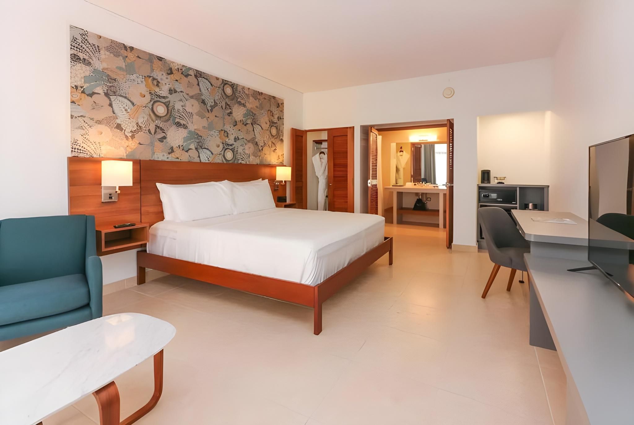 Deluxe Double Room with Garden View