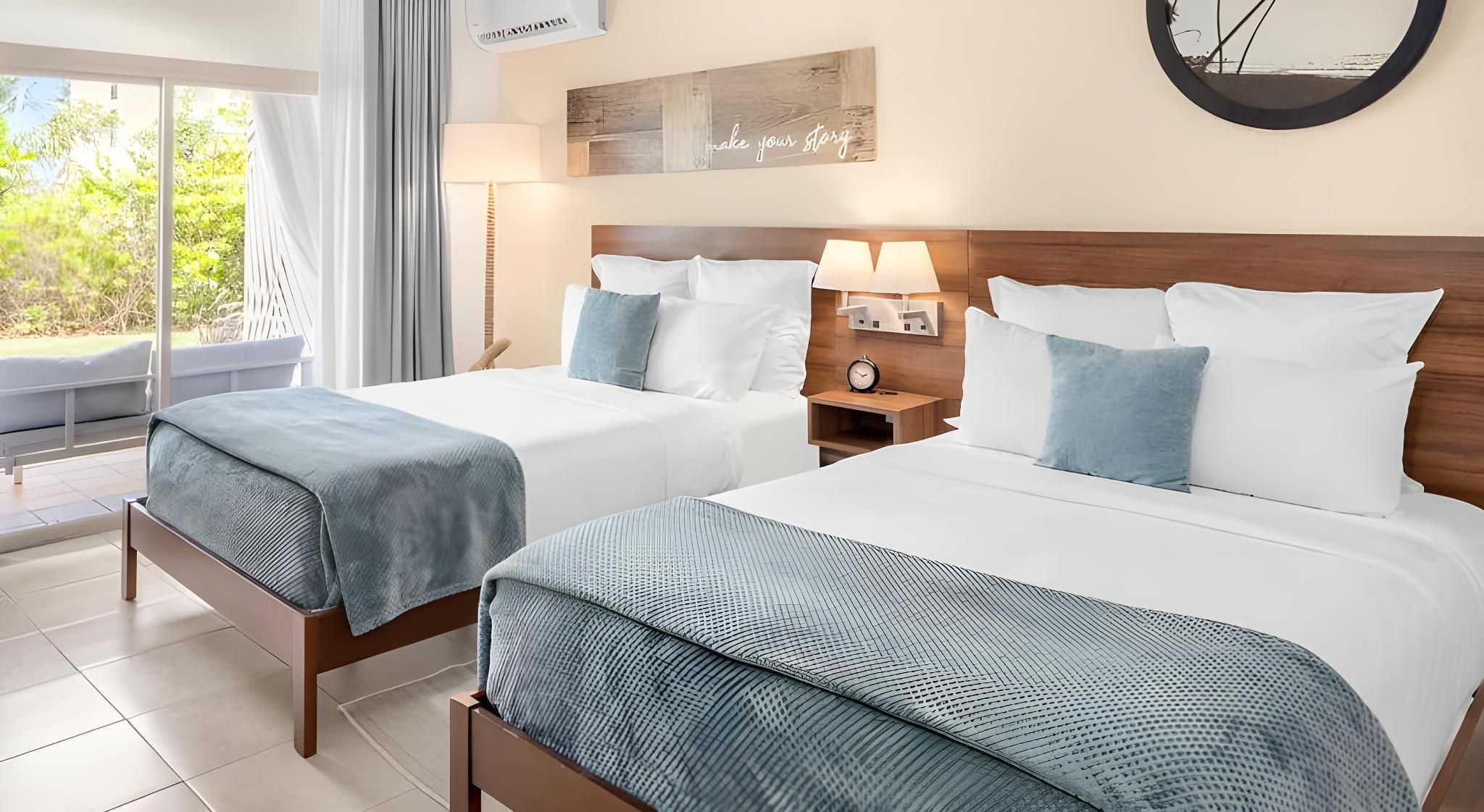 Costa Collection, 2 Queen Beds, Mobility Accessible Poolside Room