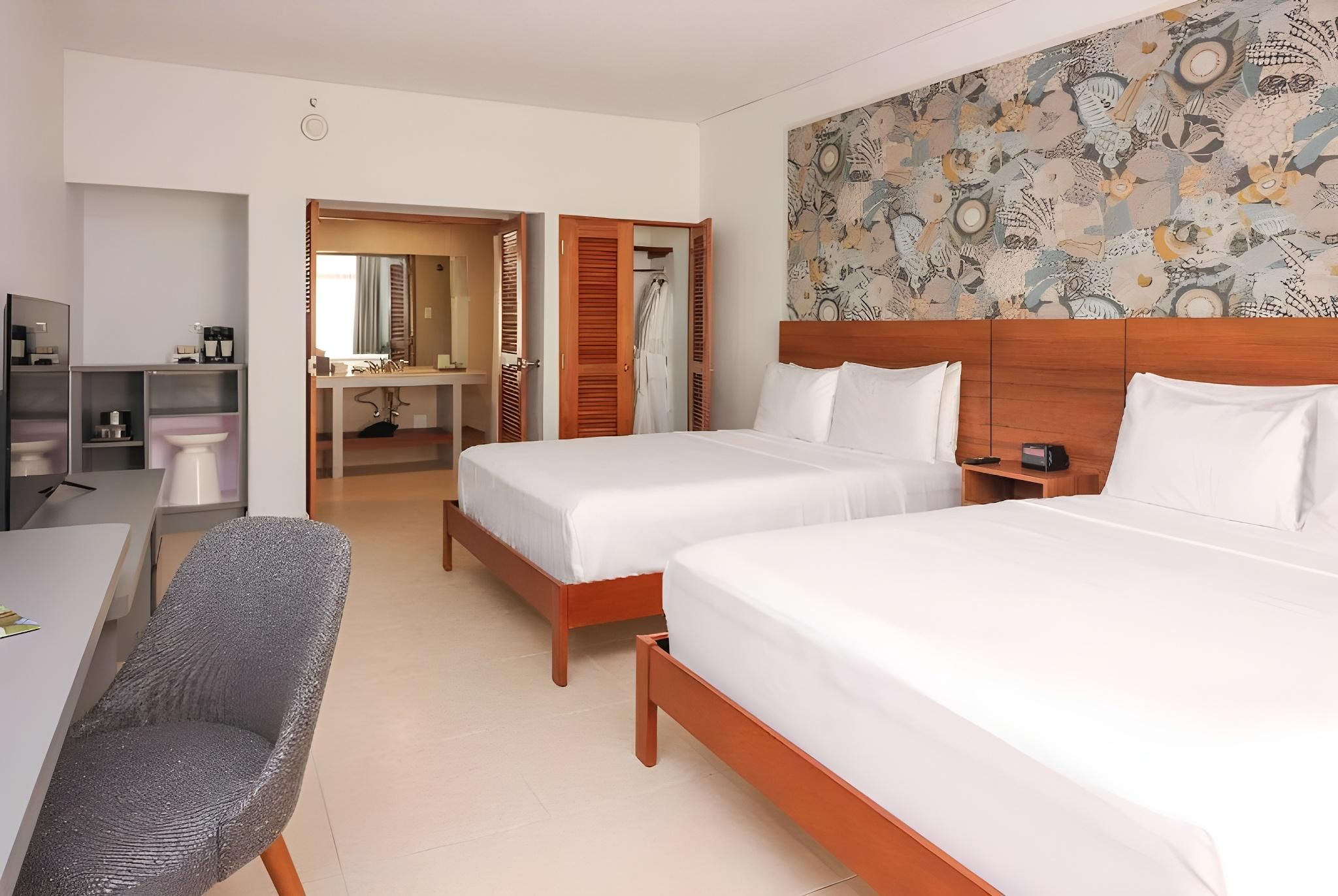 Double Room with Two Double Beds - Non-Smoking