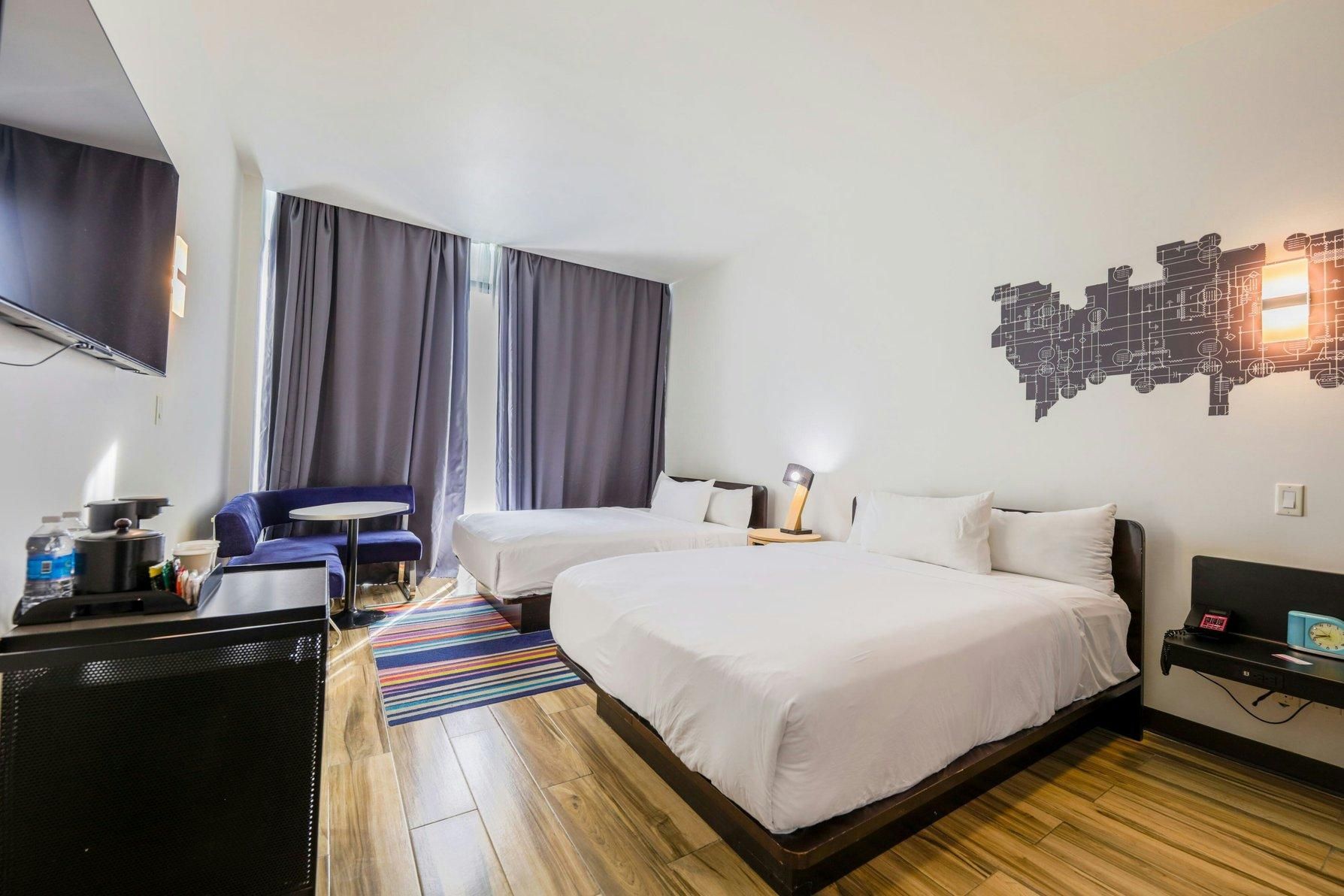 Aloft Ponce Hotel & Casino Breezy, Guest Room, 2 Queen, Balcony 2