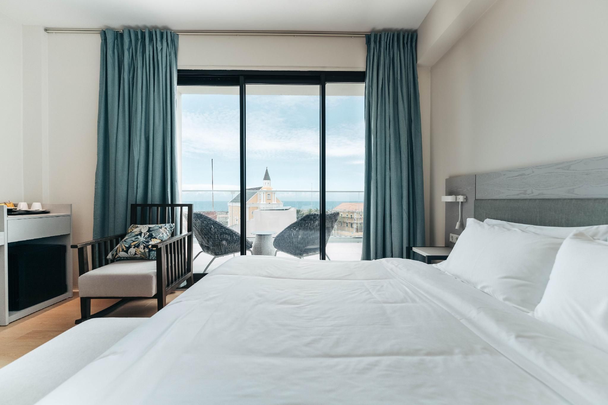 Elements Hotel & Shops Curacao Deluxe King Room with Balcony