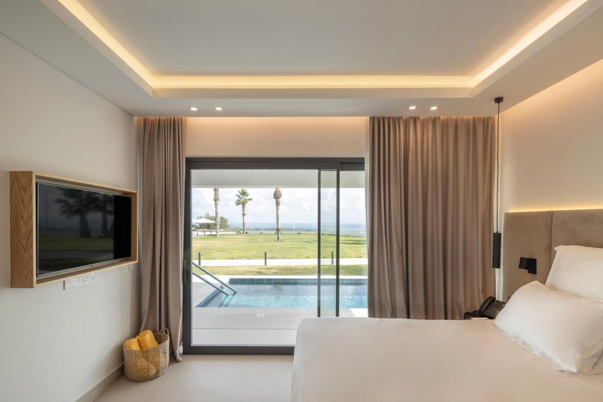 Suite with Private Pool