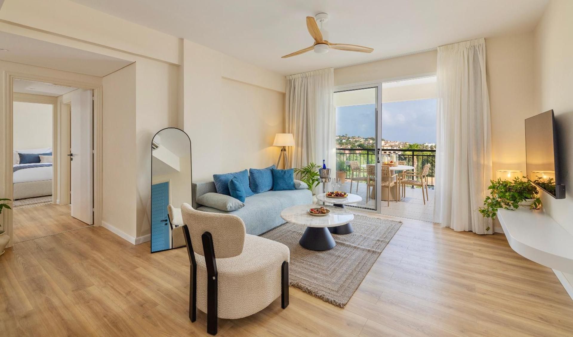Family Two Bedroom Suite Sea view