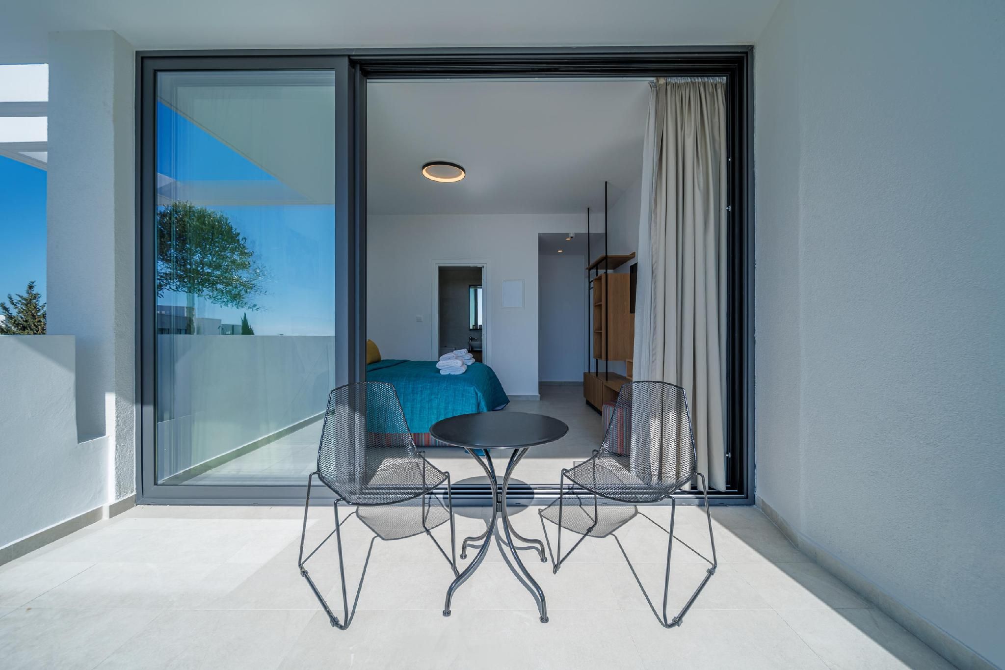 Double Room A - Non-Smoking