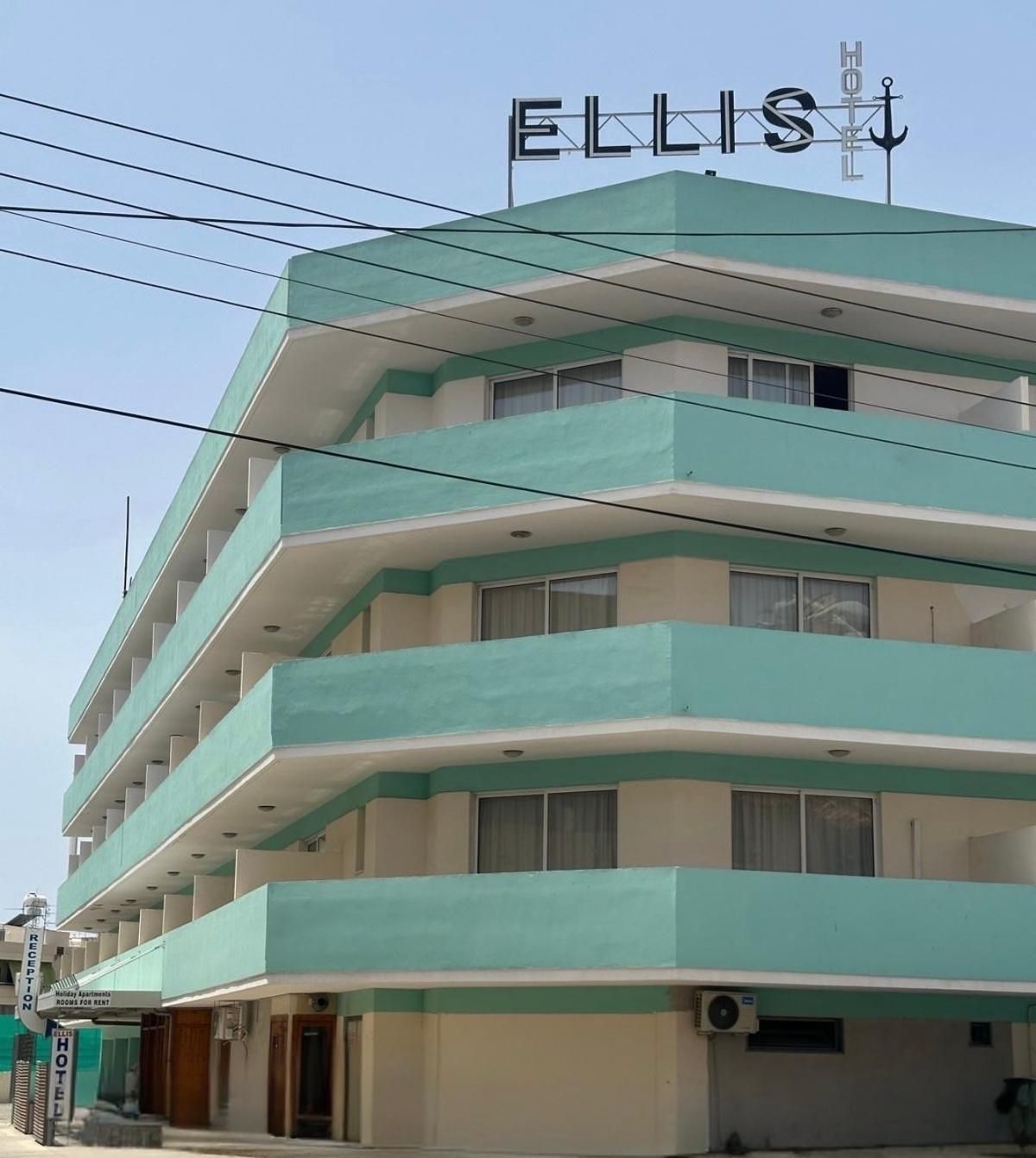 Ellis Hotel Apartments
