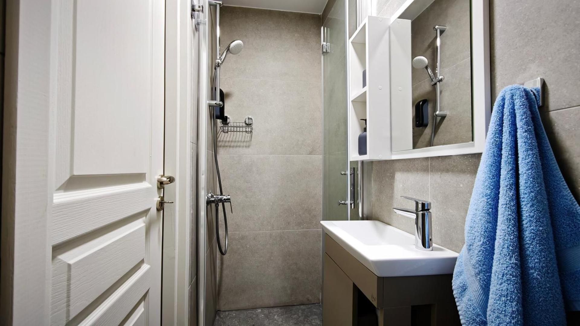 Double Room with Private Bathroom