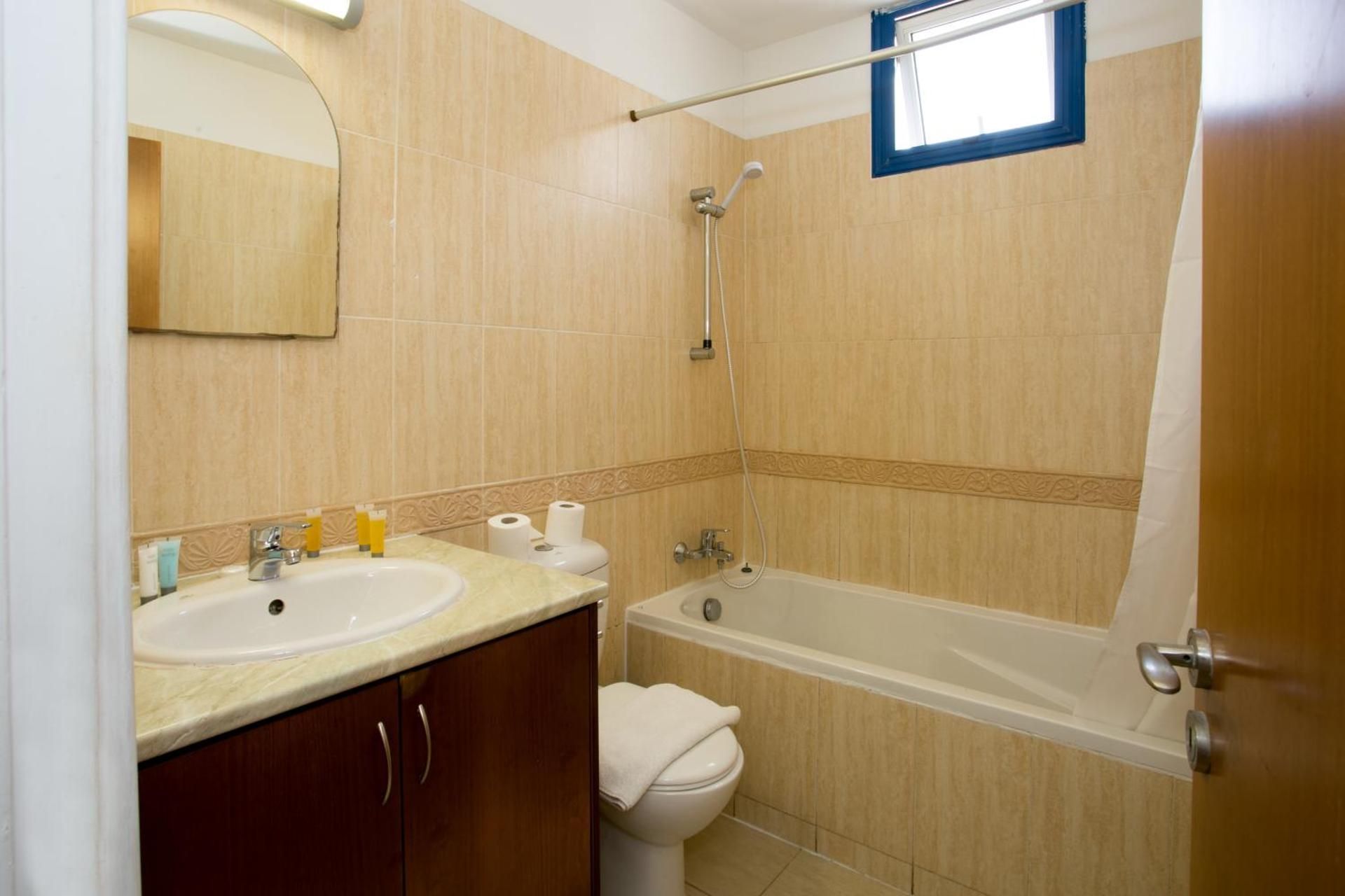 One-Bedroom Suite (Annex Building)