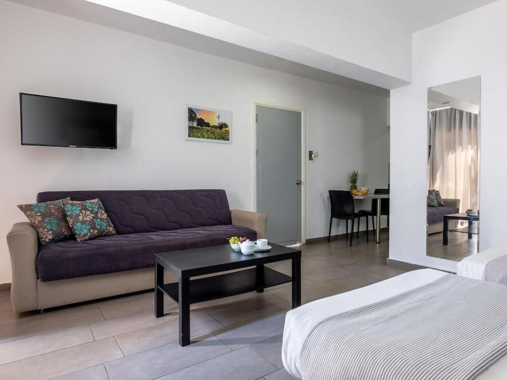 Standard Studio Apartment with Balcony