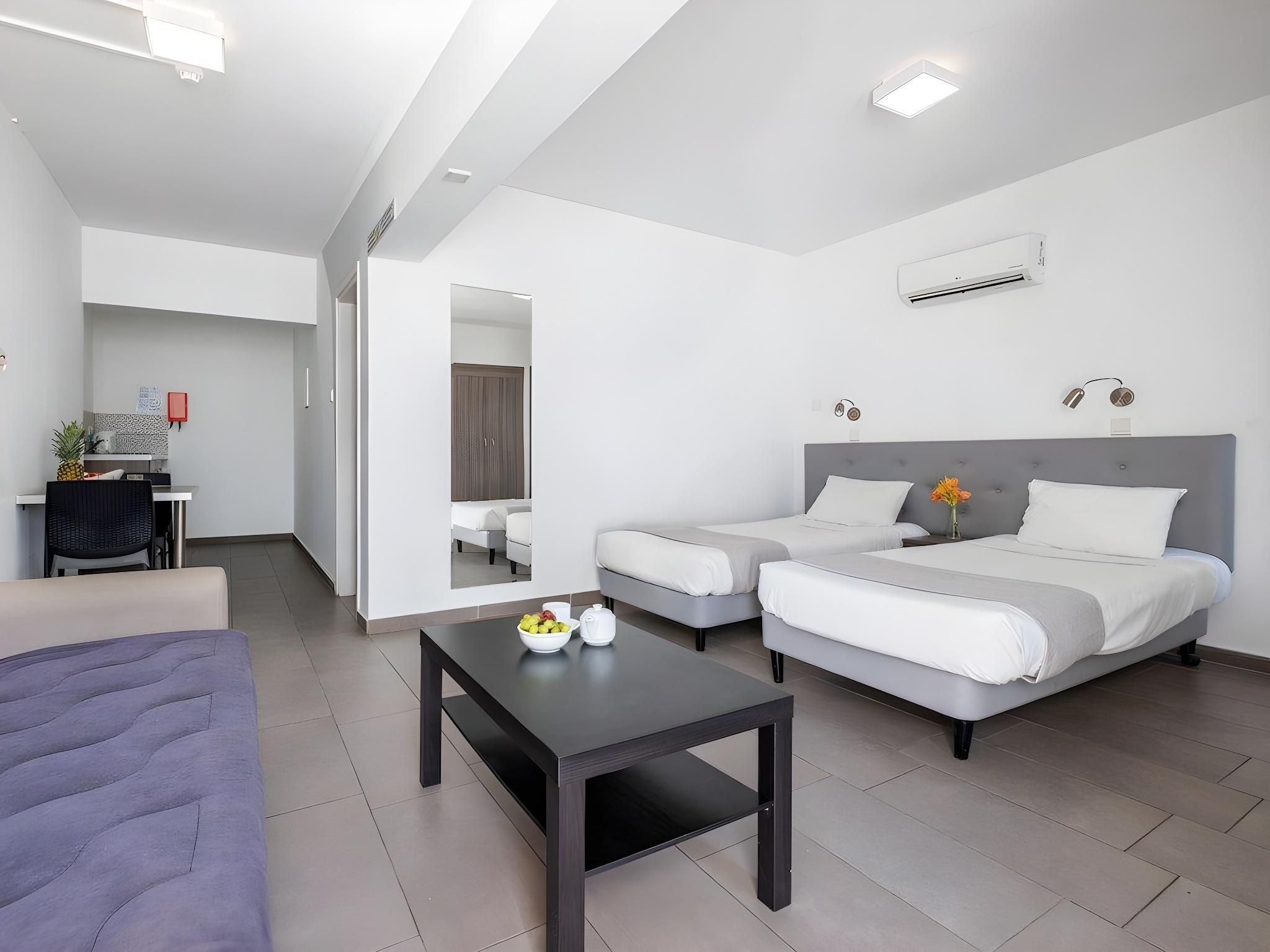 One Bedroom Apartment