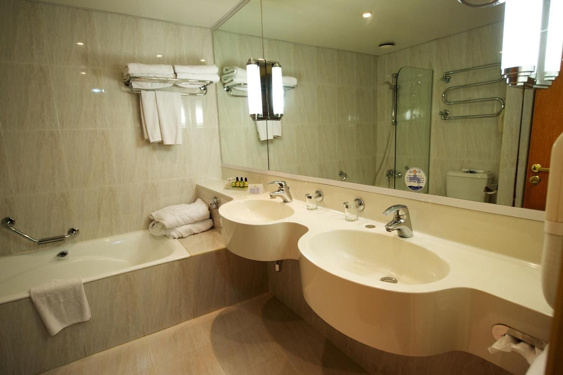 Adams Beach Hotel Junior Suite 3