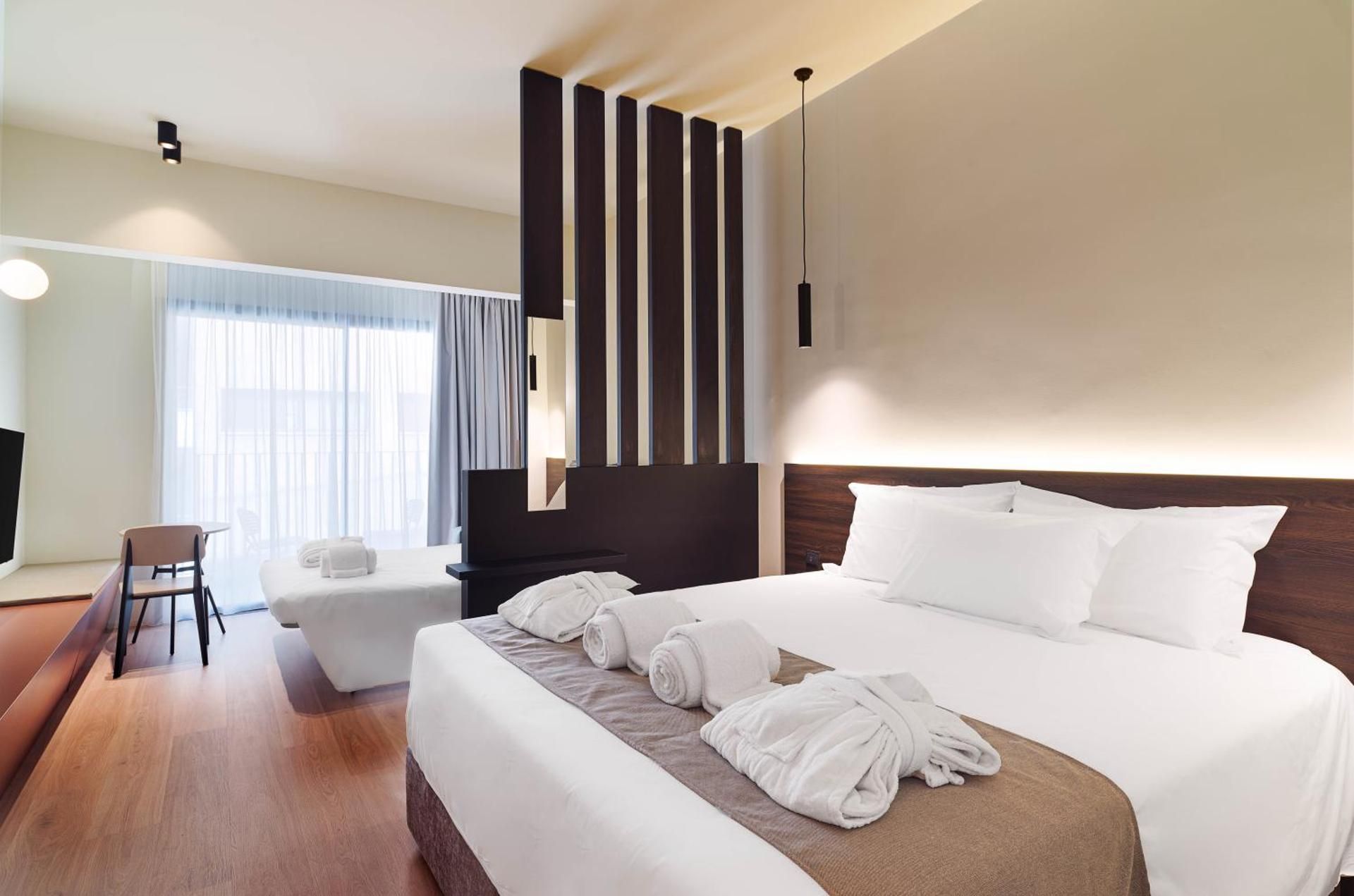 Deluxe Family Suite