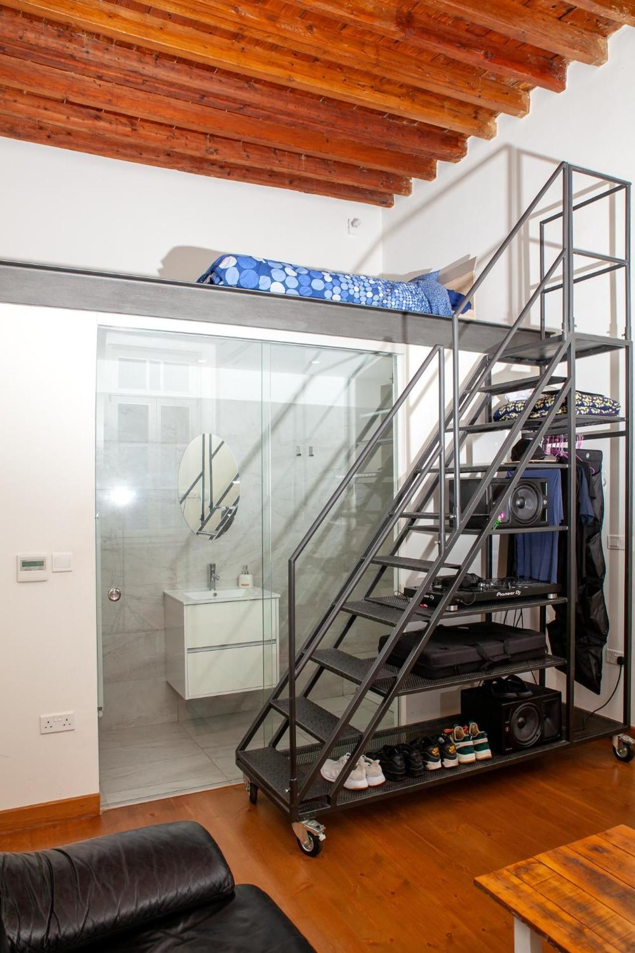 Deluxe Double Room with Extra Bed