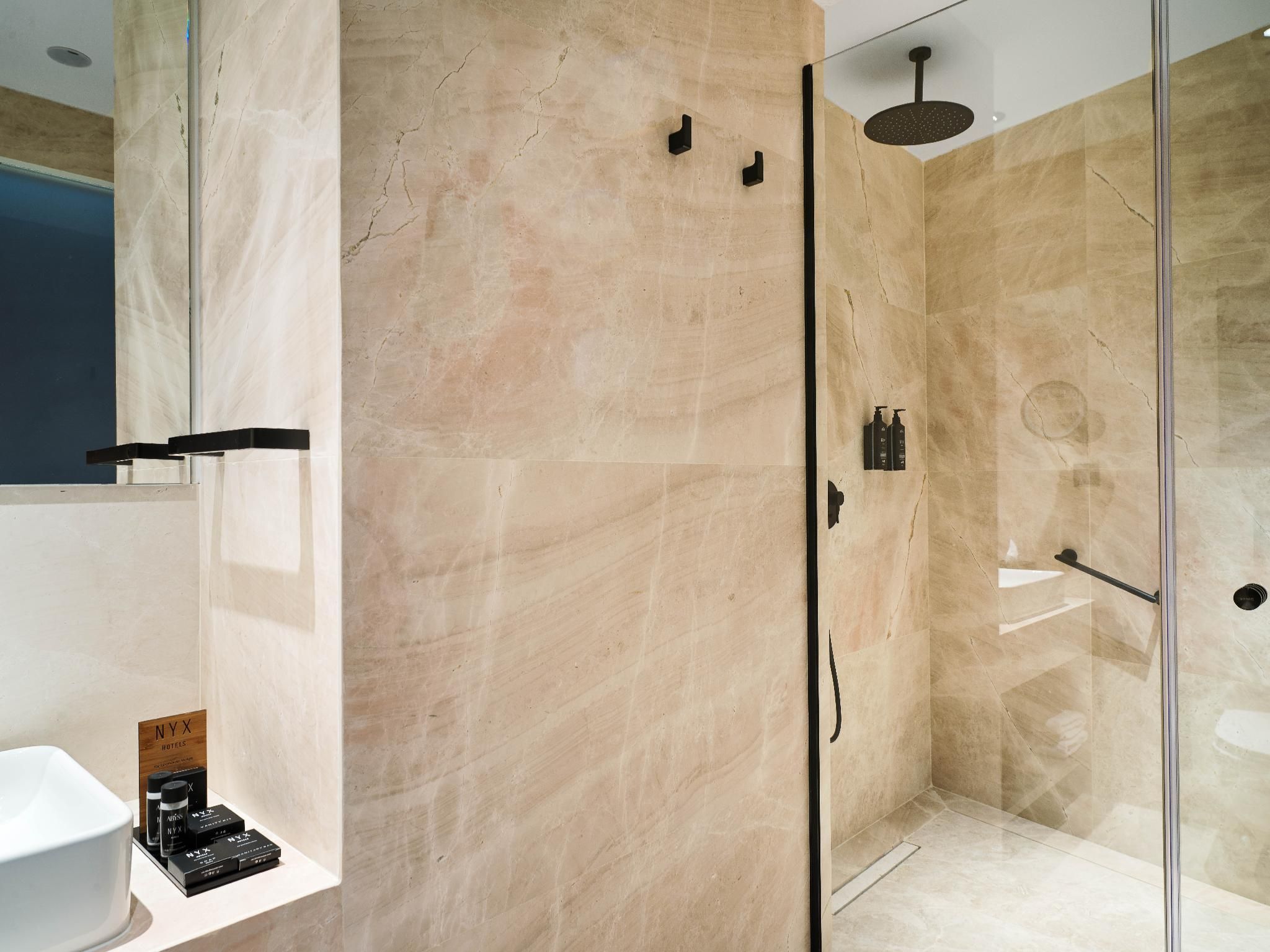 Superior Down to Earth Room