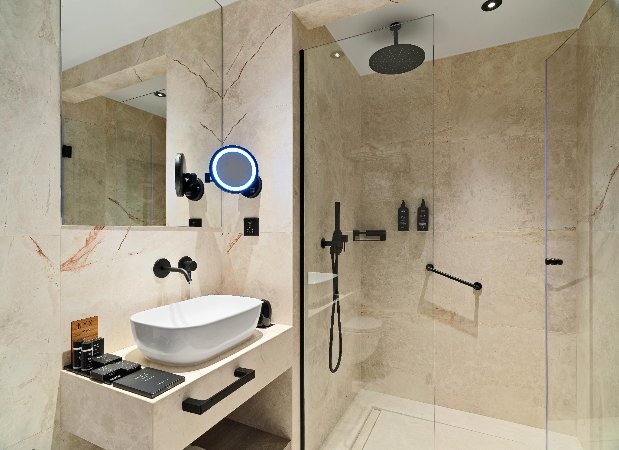 Design Double Star Front Sea View