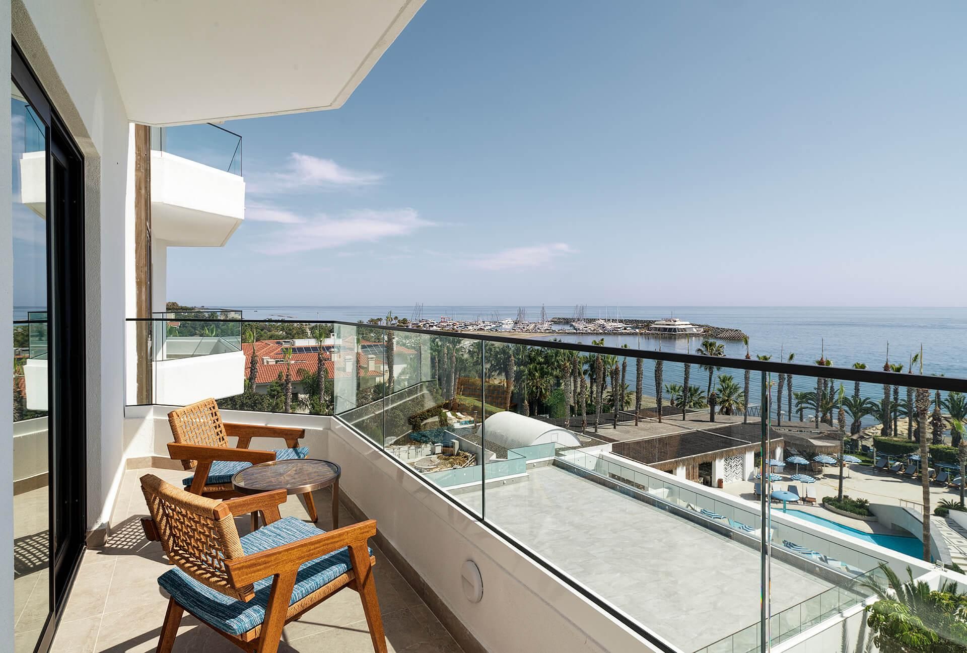 1-Bedroom Signature Sea View Suite